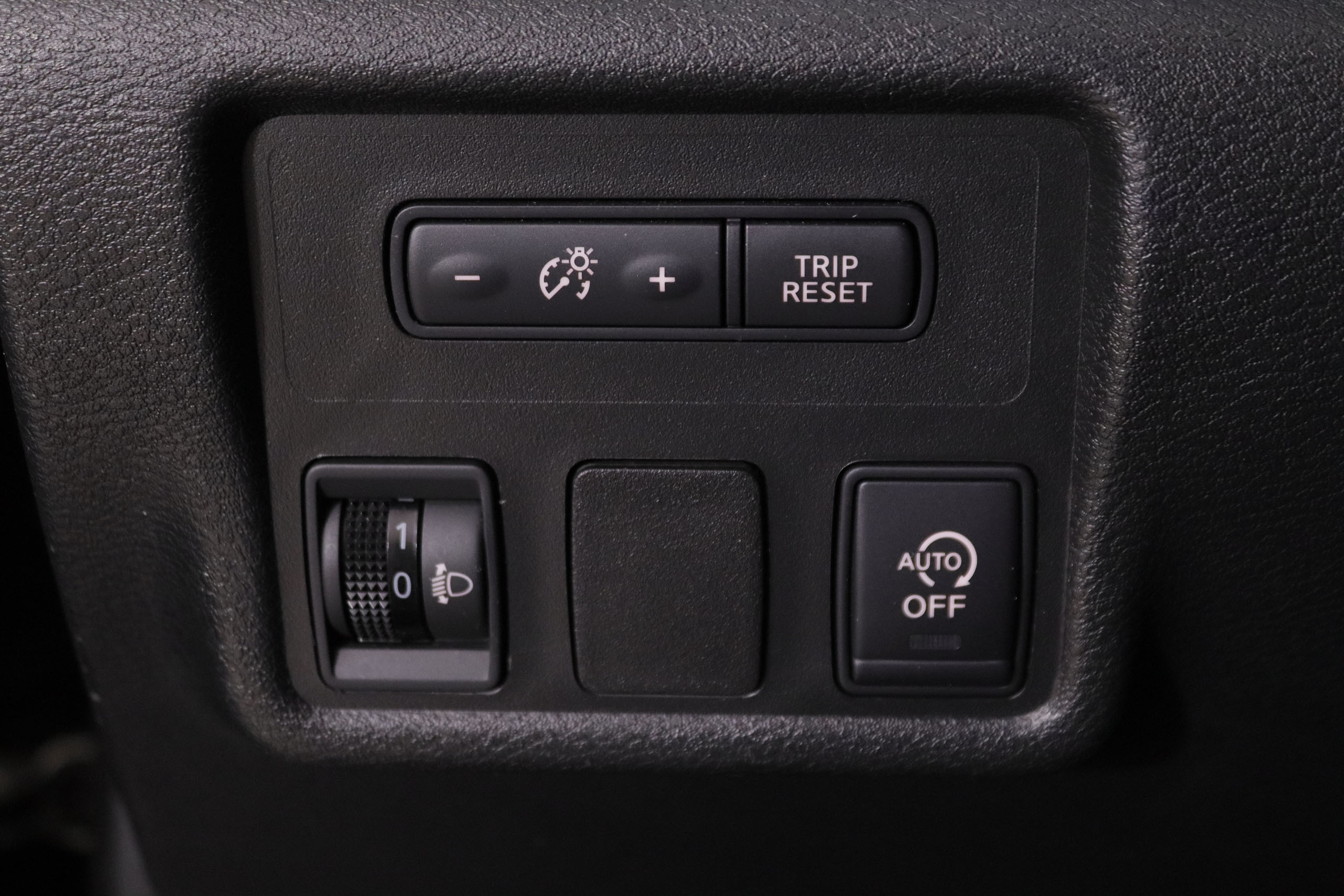 Nissan Micra 0.9 IG-T N-Connecta 90CV 5P # NAVY, PARKTRONIC foto 21