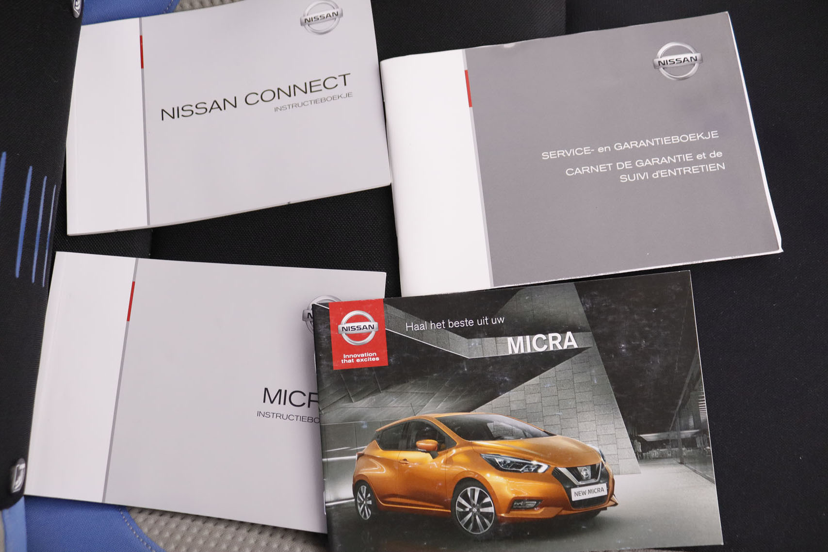 Nissan Micra 0.9 IG-T N-Connecta 90CV 5P # NAVY, PARKTRONIC foto 26