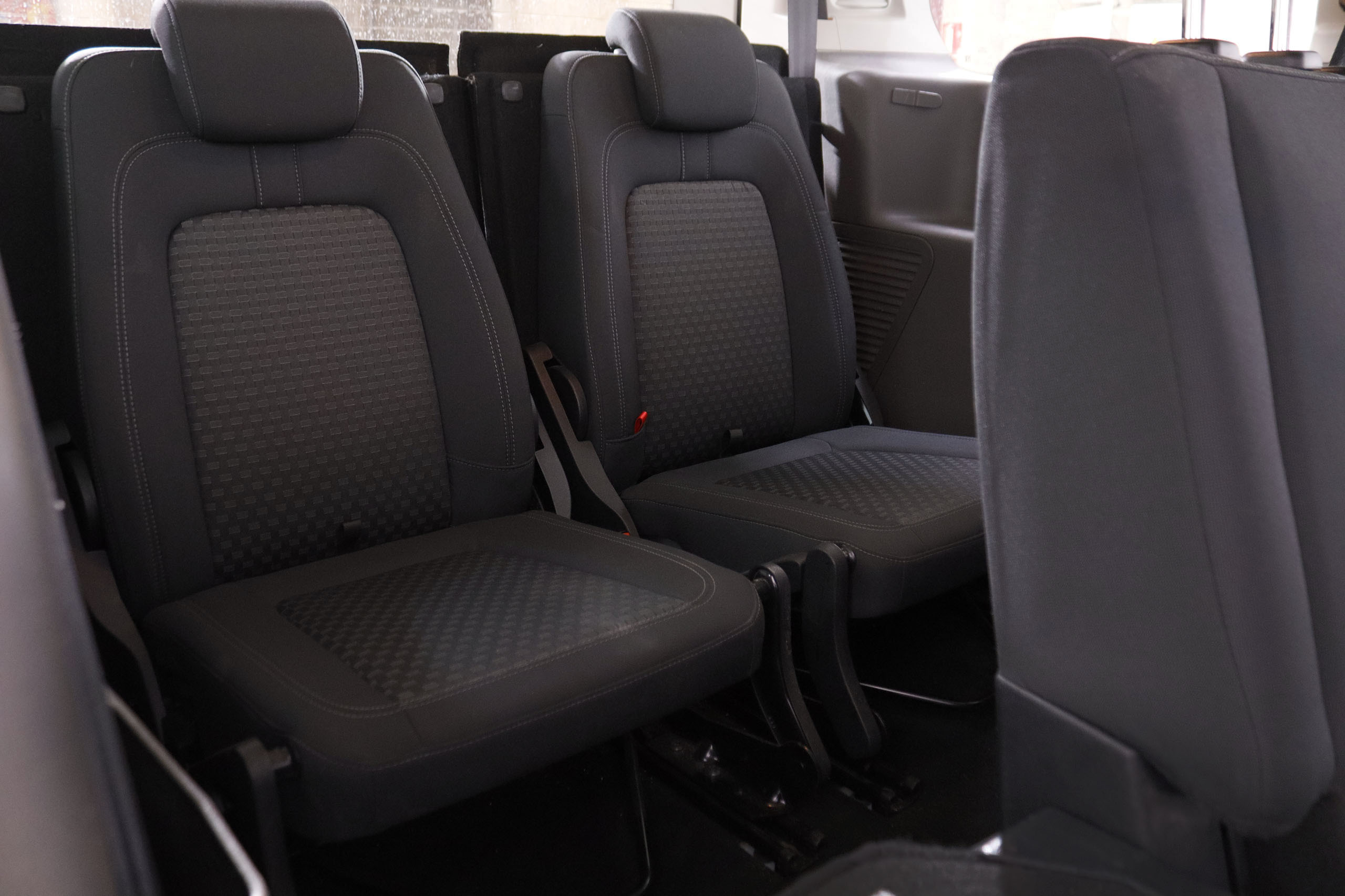 Ford Grand Tourneo 1.5 TDCI TREND 100CV 7 PLAZAS 5P # IVA DEDUCIBLE foto 23