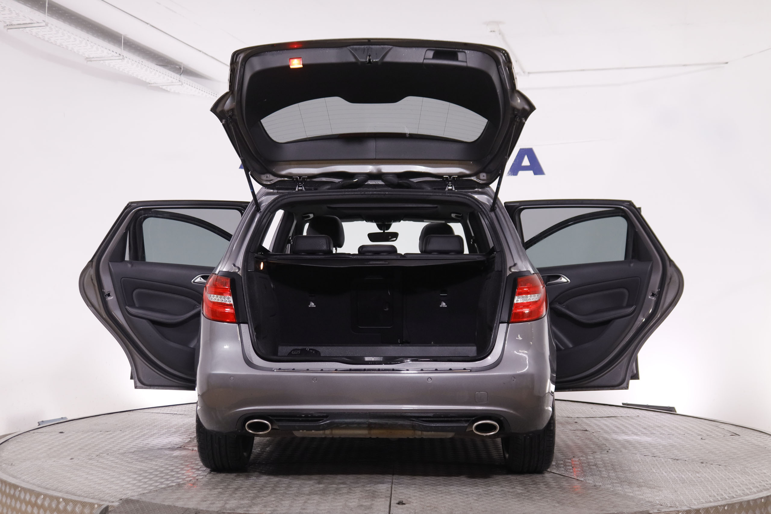 Mercedes-benz B 200 CLASE B B200D SPORT AUTO 136CV 5P # TECHO ELEC PANORAMICO, NAVY foto 10