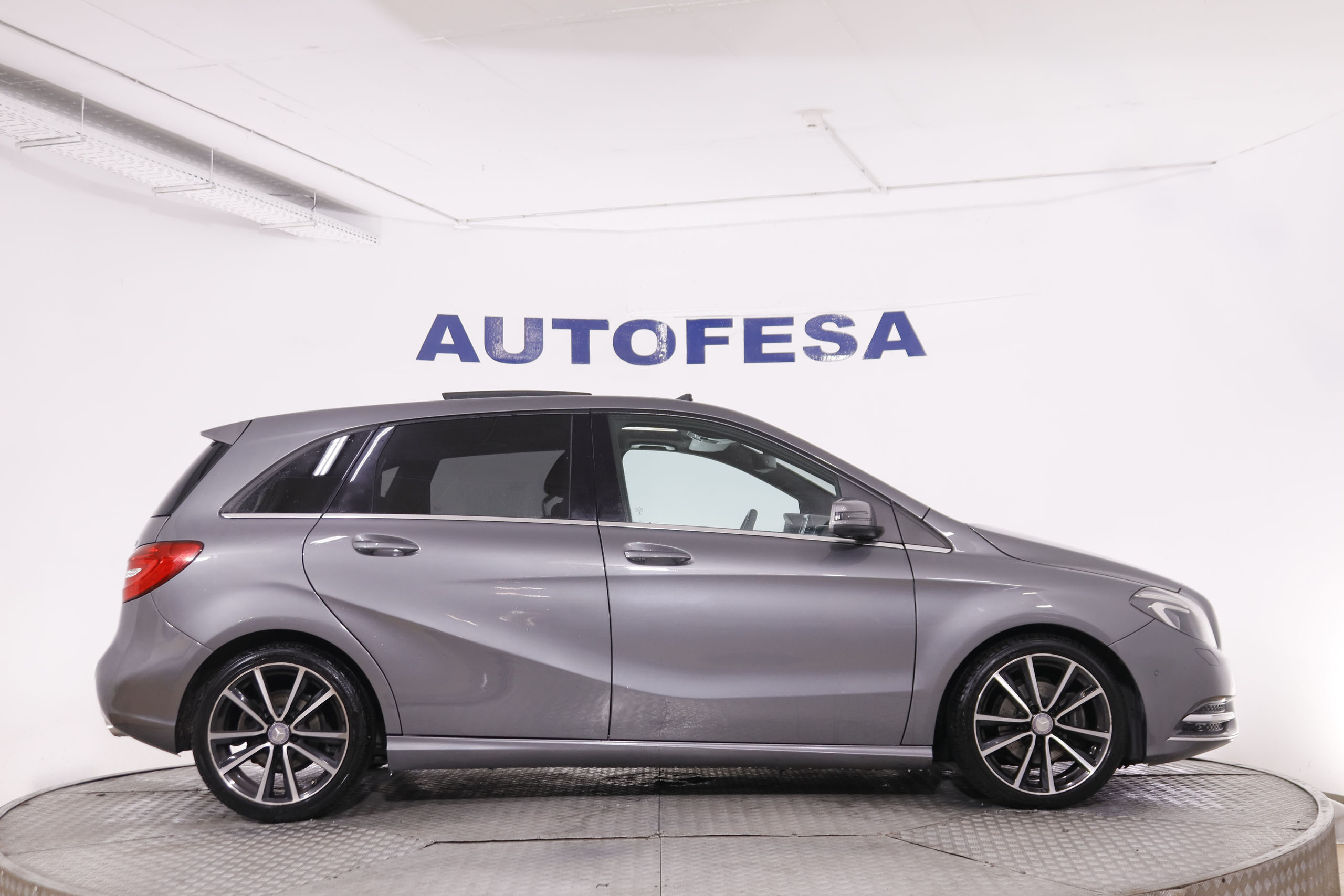 Mercedes-benz B 200 CLASE B B200D SPORT AUTO 136CV 5P # TECHO ELEC PANORAMICO, NAVY foto 9