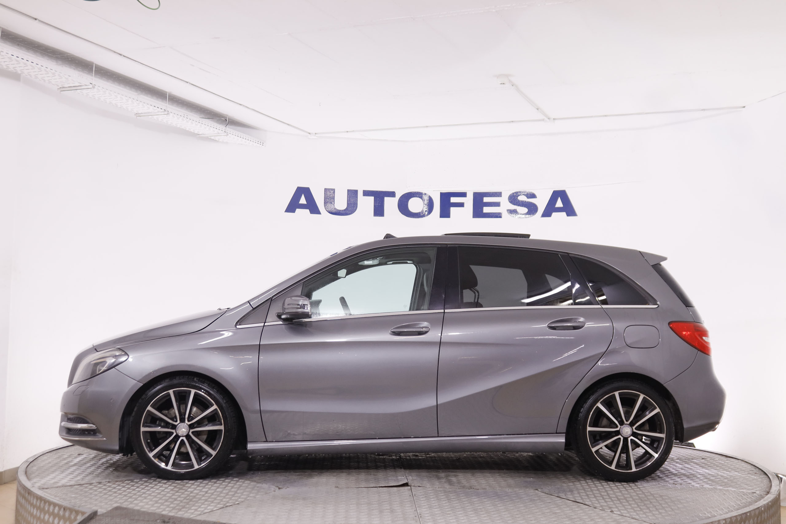 Mercedes-benz B 200 CLASE B B200D SPORT AUTO 136CV 5P # TECHO ELEC PANORAMICO, NAVY foto 13