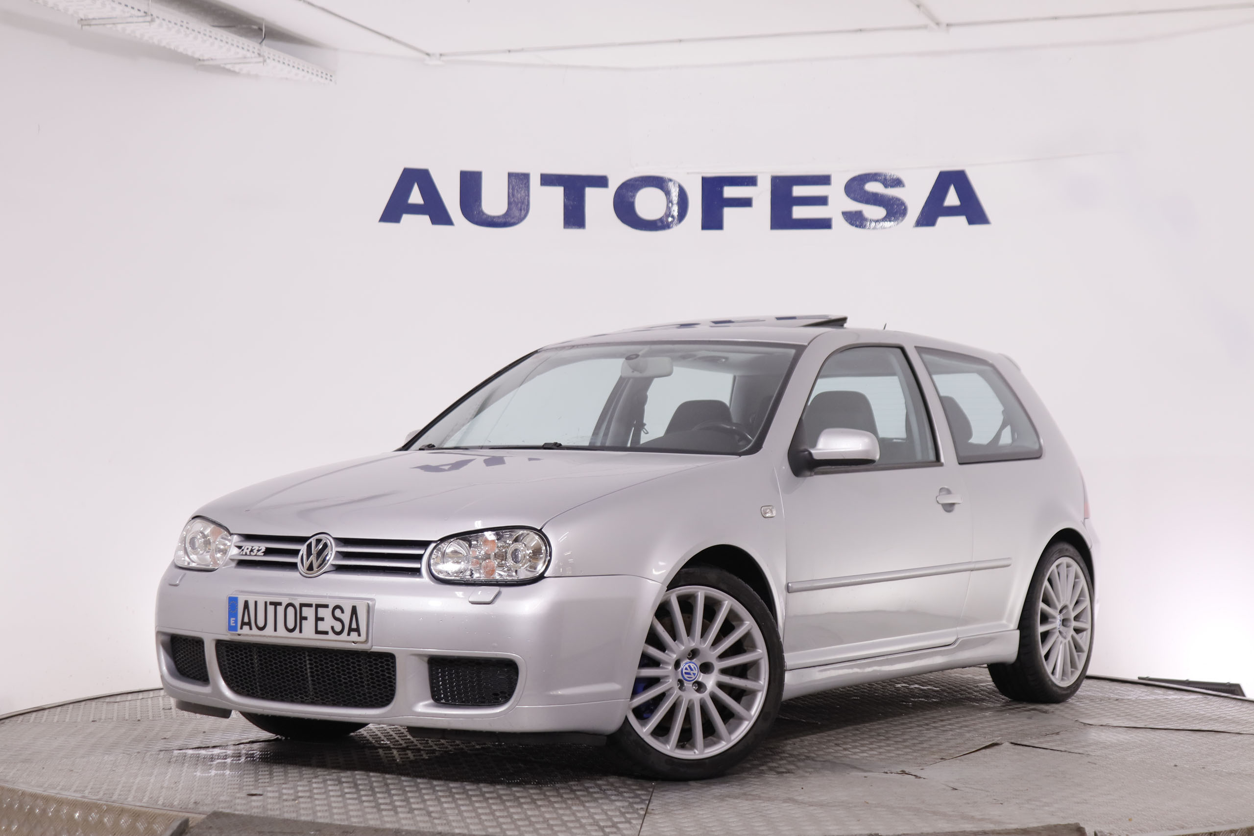 Volkswagen Golf R32 3.2 V6 240CV 4 MOTION 3P # TECHO ELE, CUERO,XENON foto 1