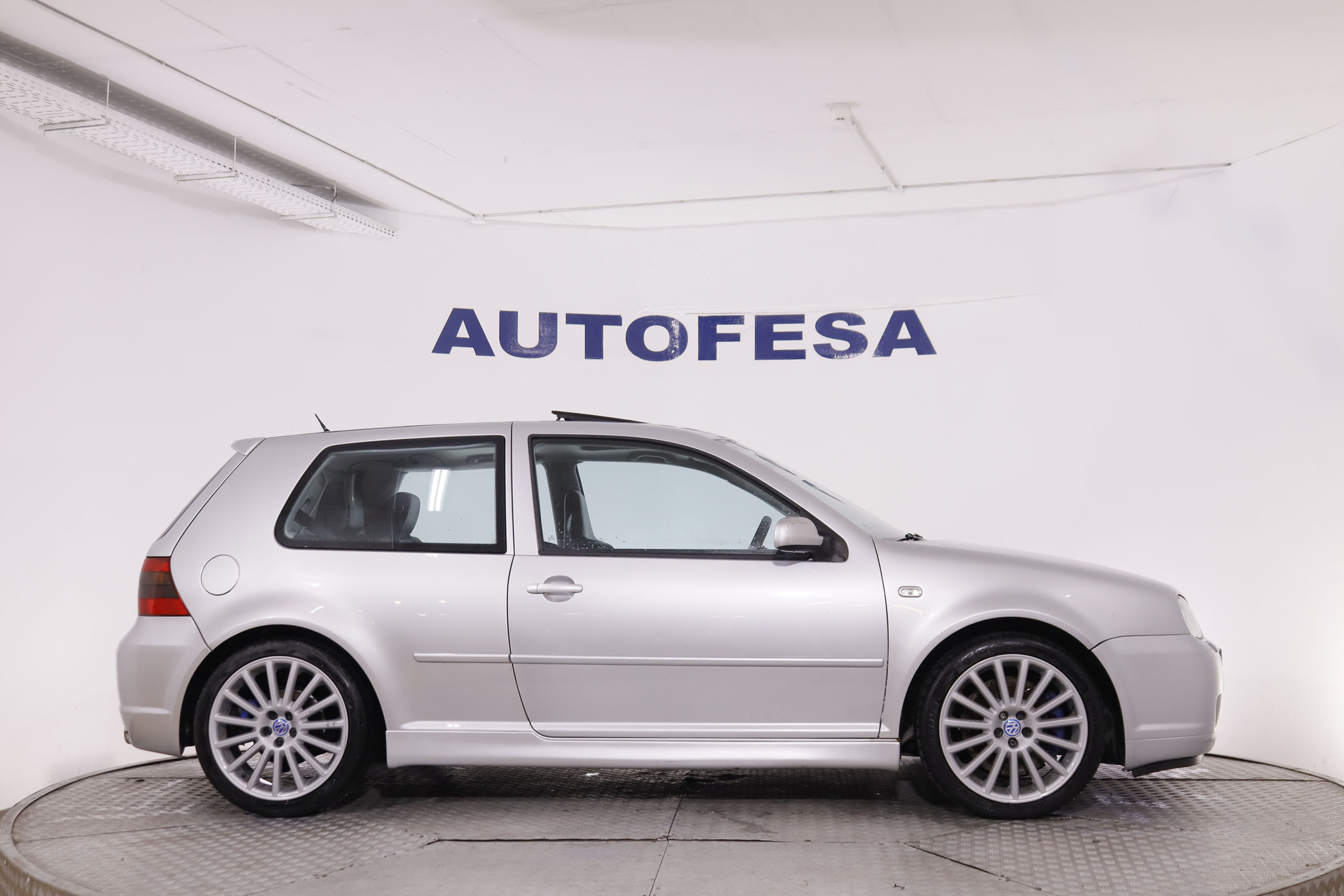 Volkswagen Golf R32 3.2 V6 240CV 4 MOTION 3P # TECHO ELE, CUERO,XENON foto 10
