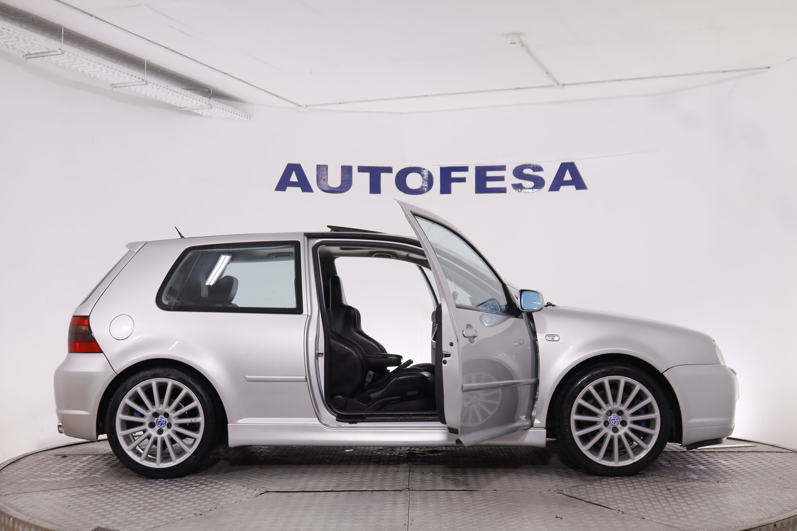 Volkswagen Golf R32 3.2 V6 240CV 4 MOTION 3P # TECHO ELE, CUERO,XENON foto 11