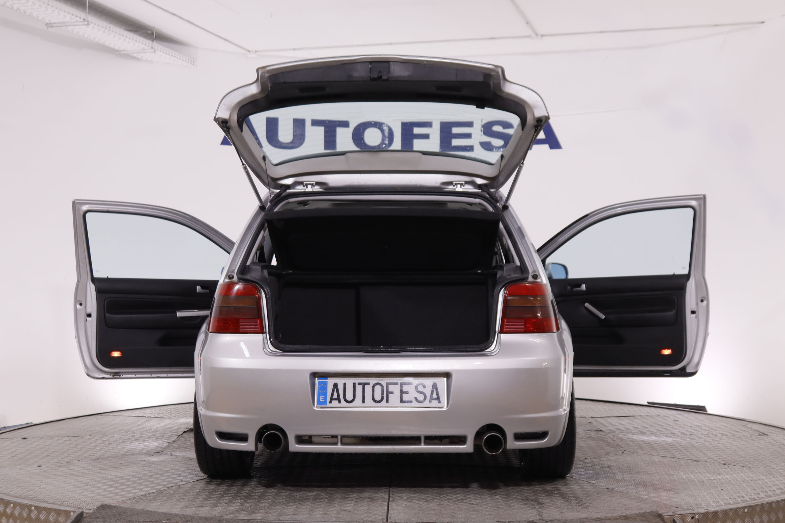 Volkswagen Golf R32 3.2 V6 240CV 4 MOTION 3P # TECHO ELE, CUERO,XENON foto 13