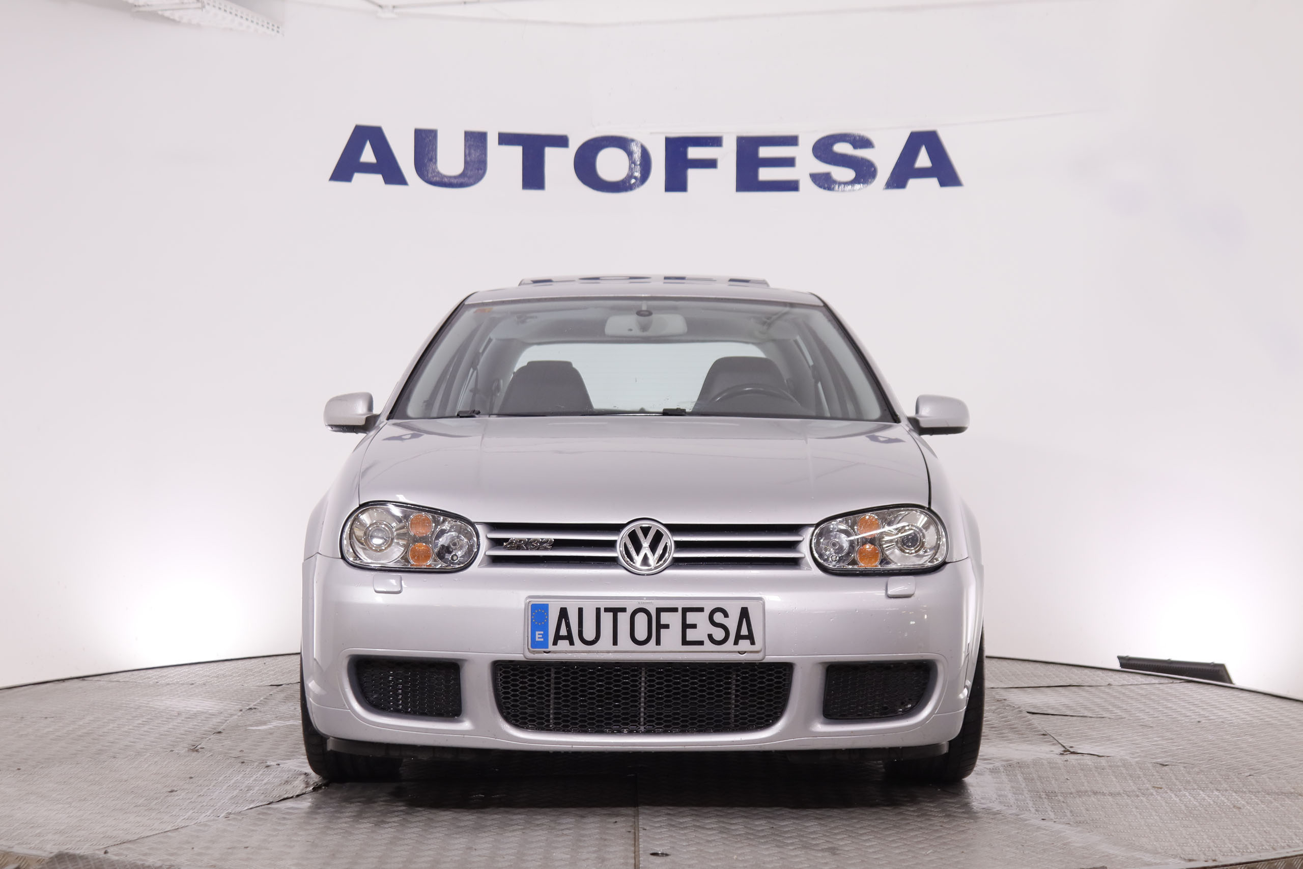 Volkswagen Golf R32 3.2 V6 240CV 4 MOTION 3P # TECHO ELE, CUERO,XENON foto 2