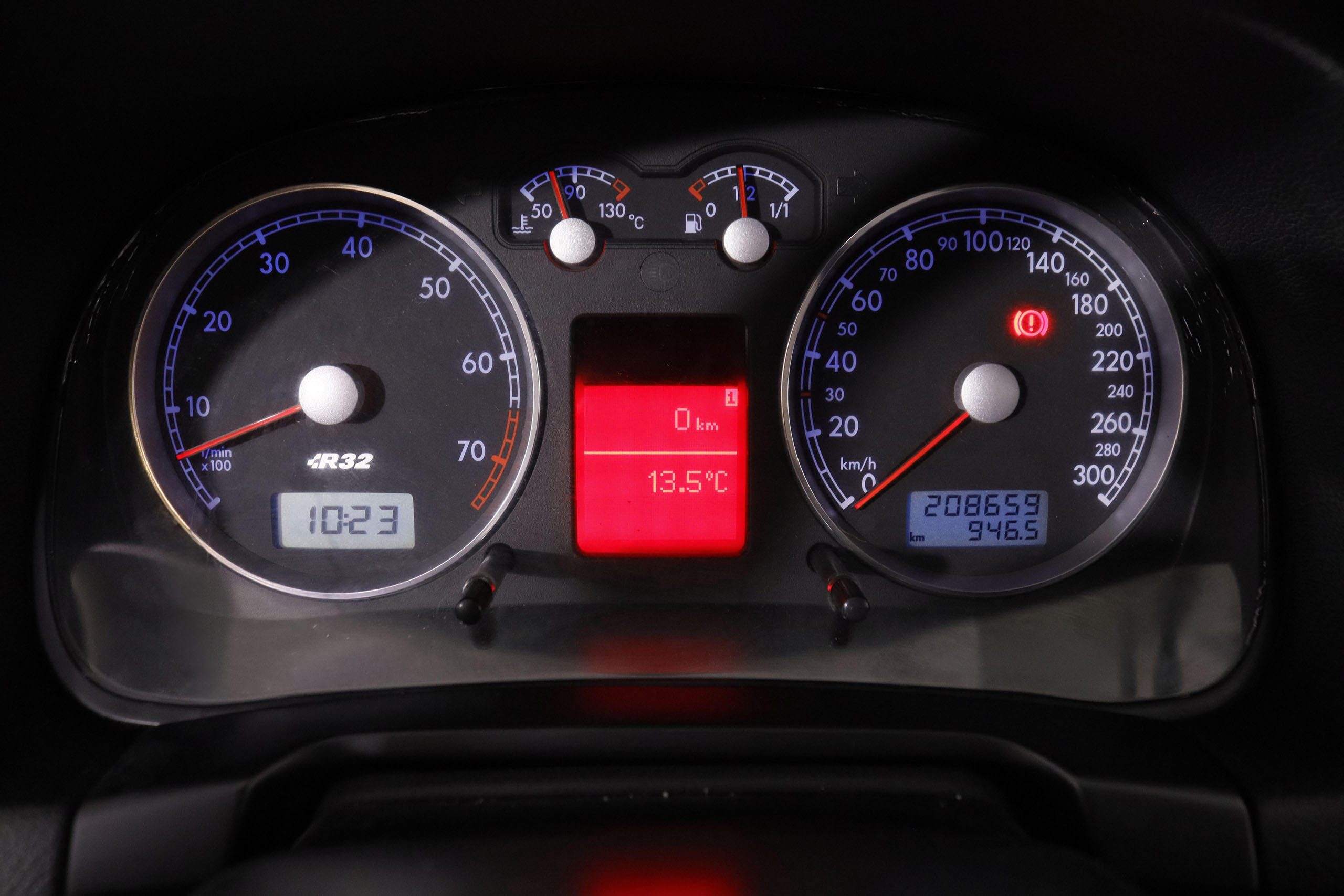 Volkswagen Golf R32 3.2 V6 240CV 4 MOTION 3P # TECHO ELE, CUERO,XENON foto 20