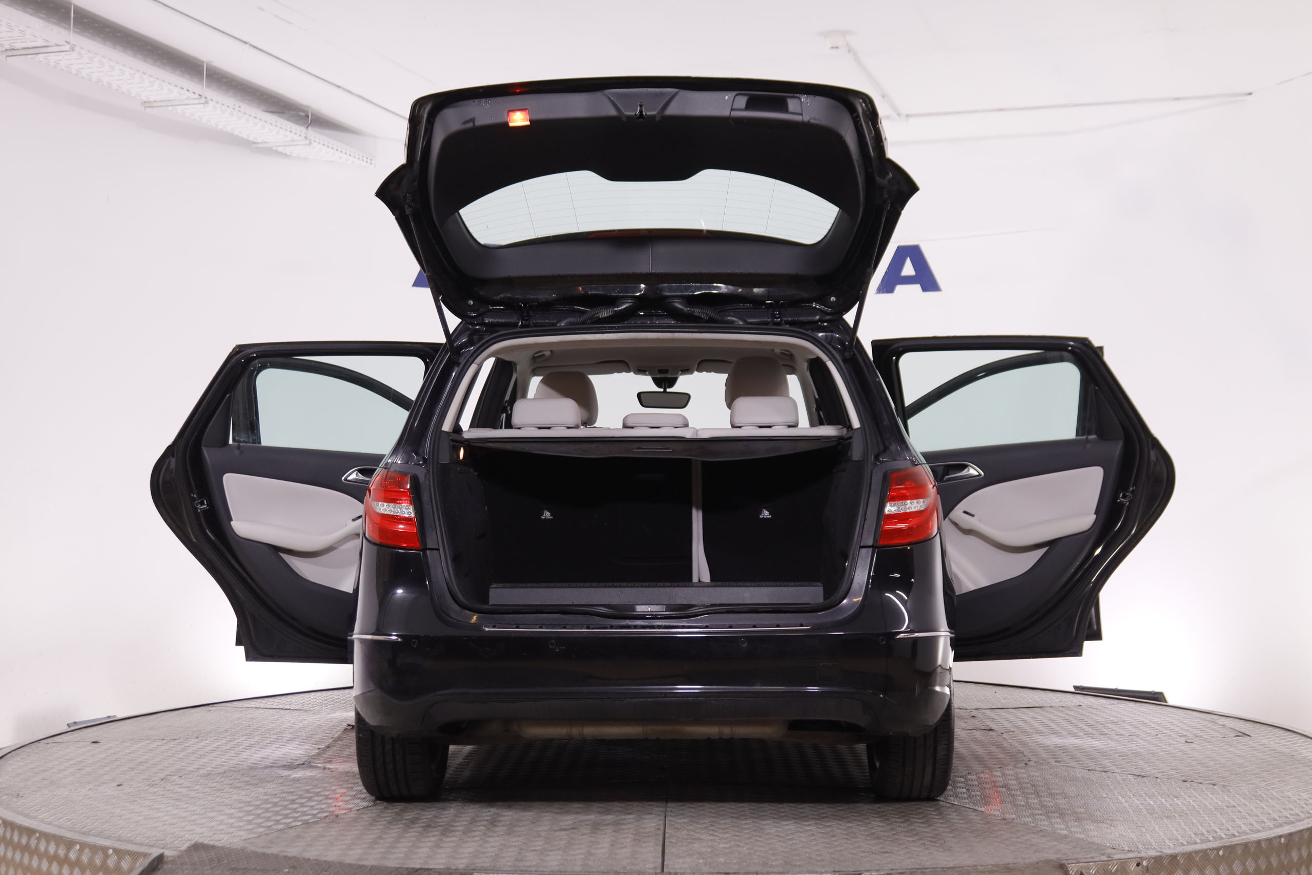 Mercedes-benz B 180 CLASE B B180 CDI 109CV 5P # NAVY, PARKTRONIC foto 10