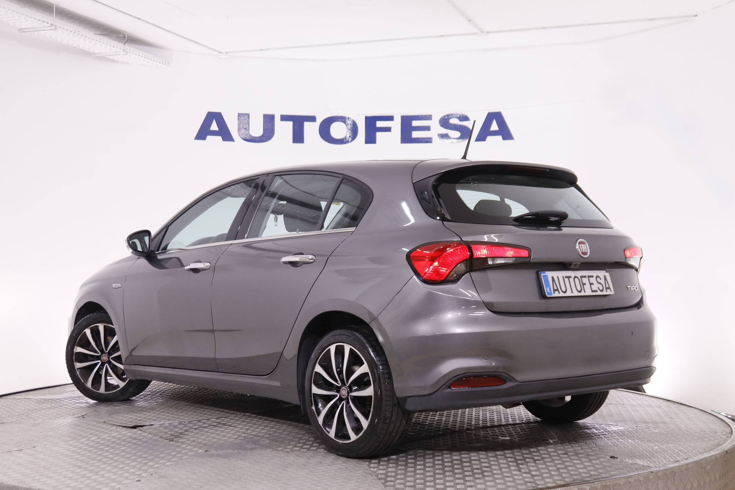 Fiat Tipo 1.6 D  MJET LOUNGE 120CV 5P # NAVY, PARKTRONIC foto 7