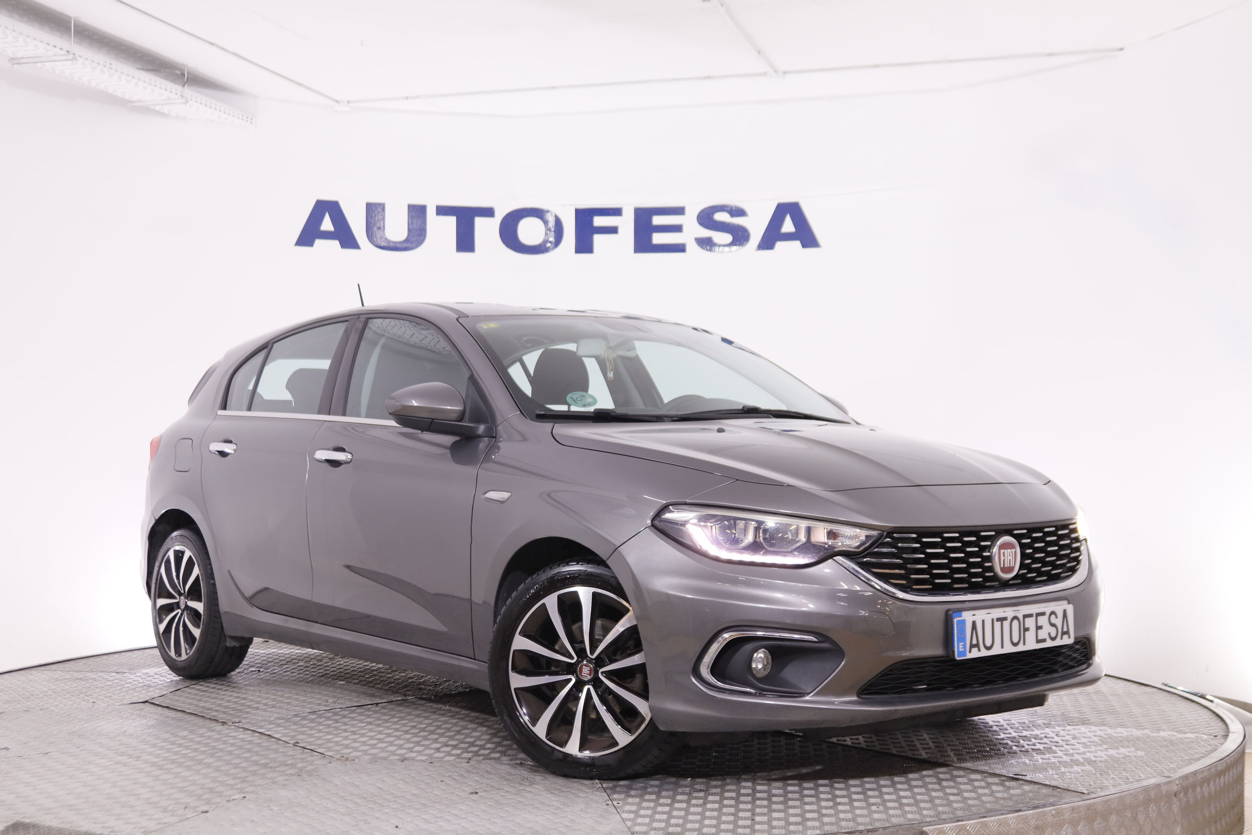 Fiat Tipo 1.6 D  MJET LOUNGE 120CV 5P # NAVY, PARKTRONIC foto 3
