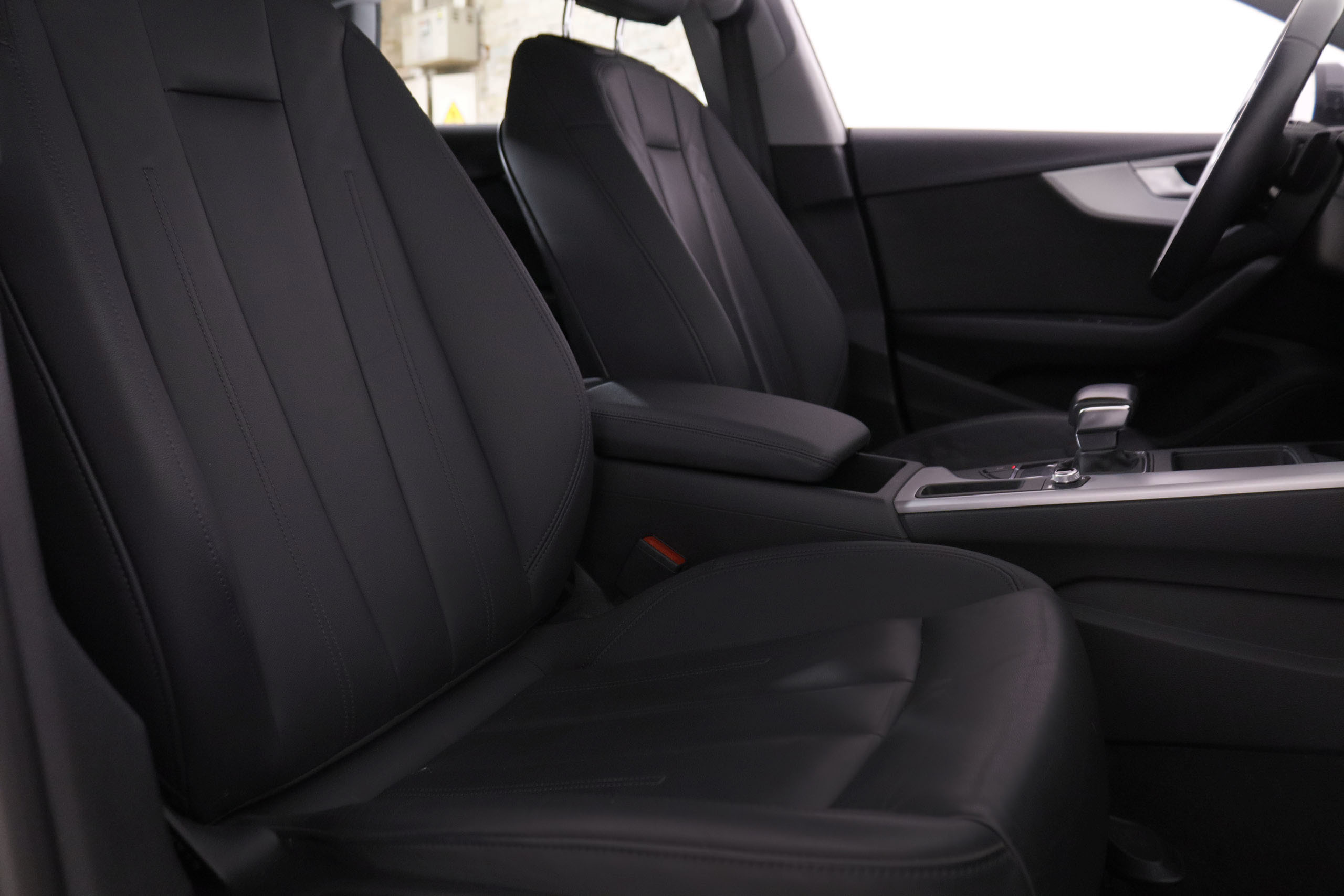 Audi A5 30TDI SPORTBACK AUTO 136CV 5P # IVA DEDUCIBLE, CUERO, NAVY, PARKTRONIC foto 28