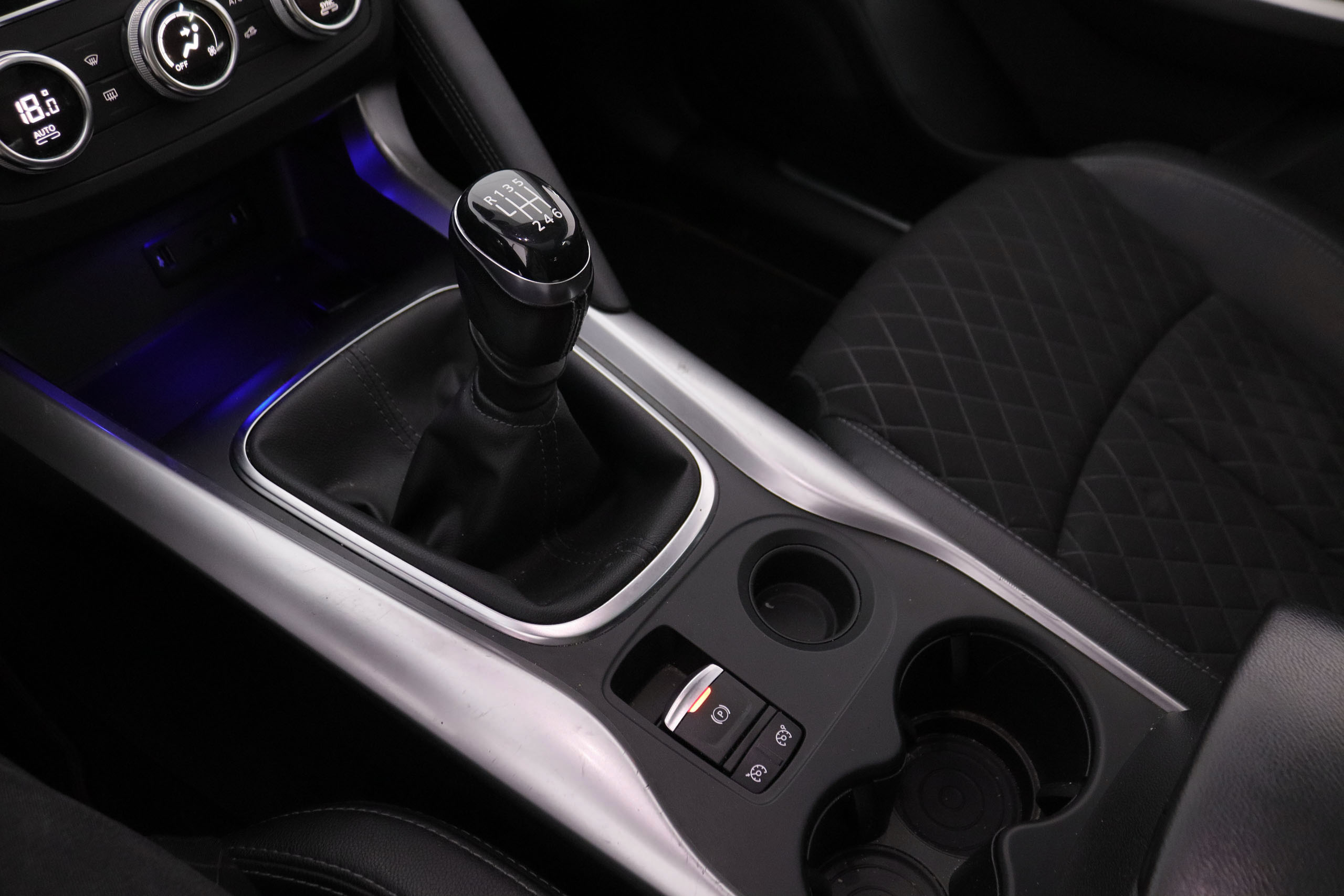 Renault Kadjar 1.5 BLUE DCI INTENS 115CV 5P # TECHO PANORAMICO, NAVY, PARKTRONIC foto 24