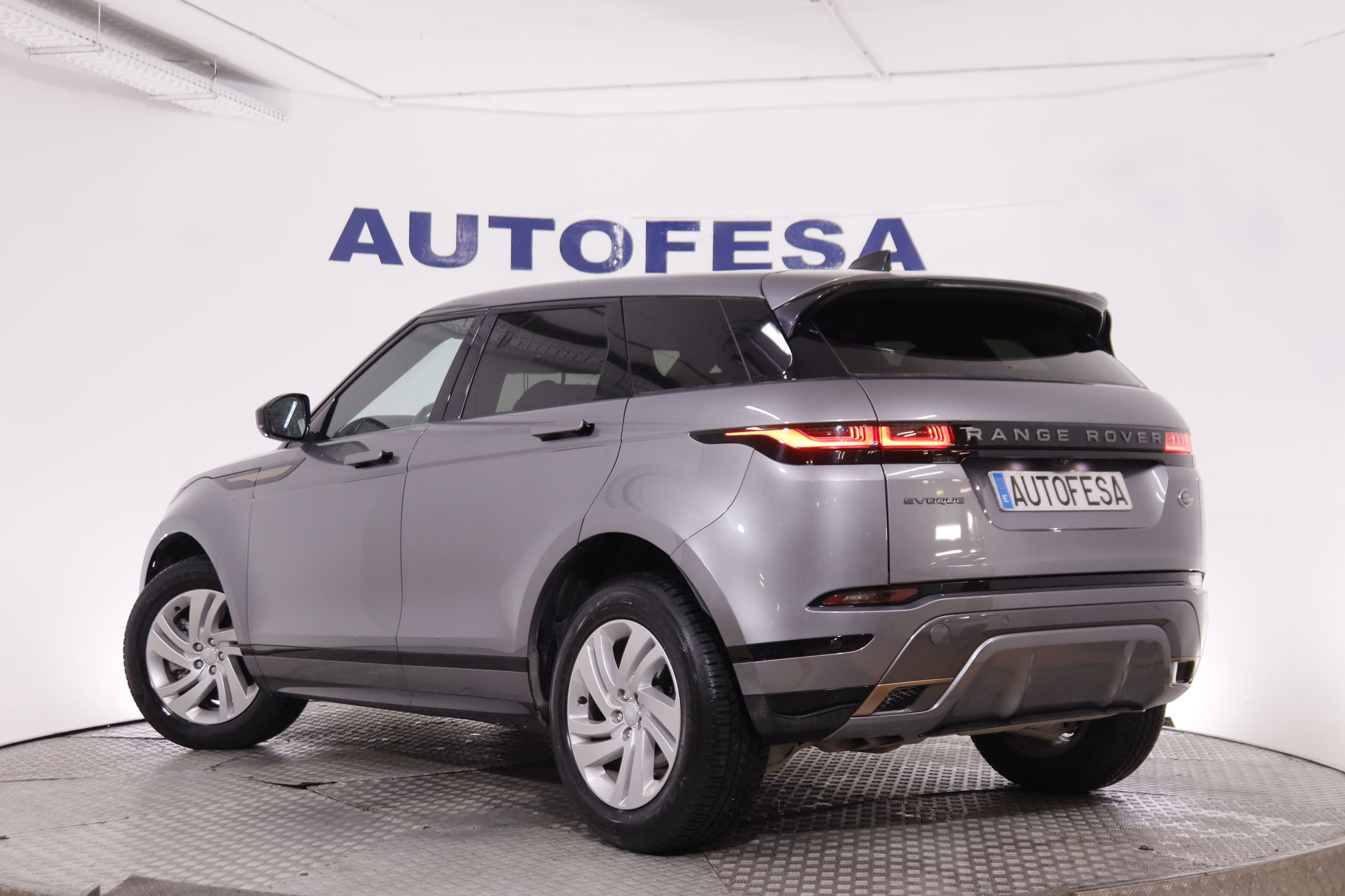 Land Rover Range Rover Evoque 2.0D MHEV R-DYNAMIC 4X4 AUTO 163CV 5P # IVA DEDUCIBLE, OPCIONES POR 2973€, CUERO, TECHO PANORAMICO foto 5