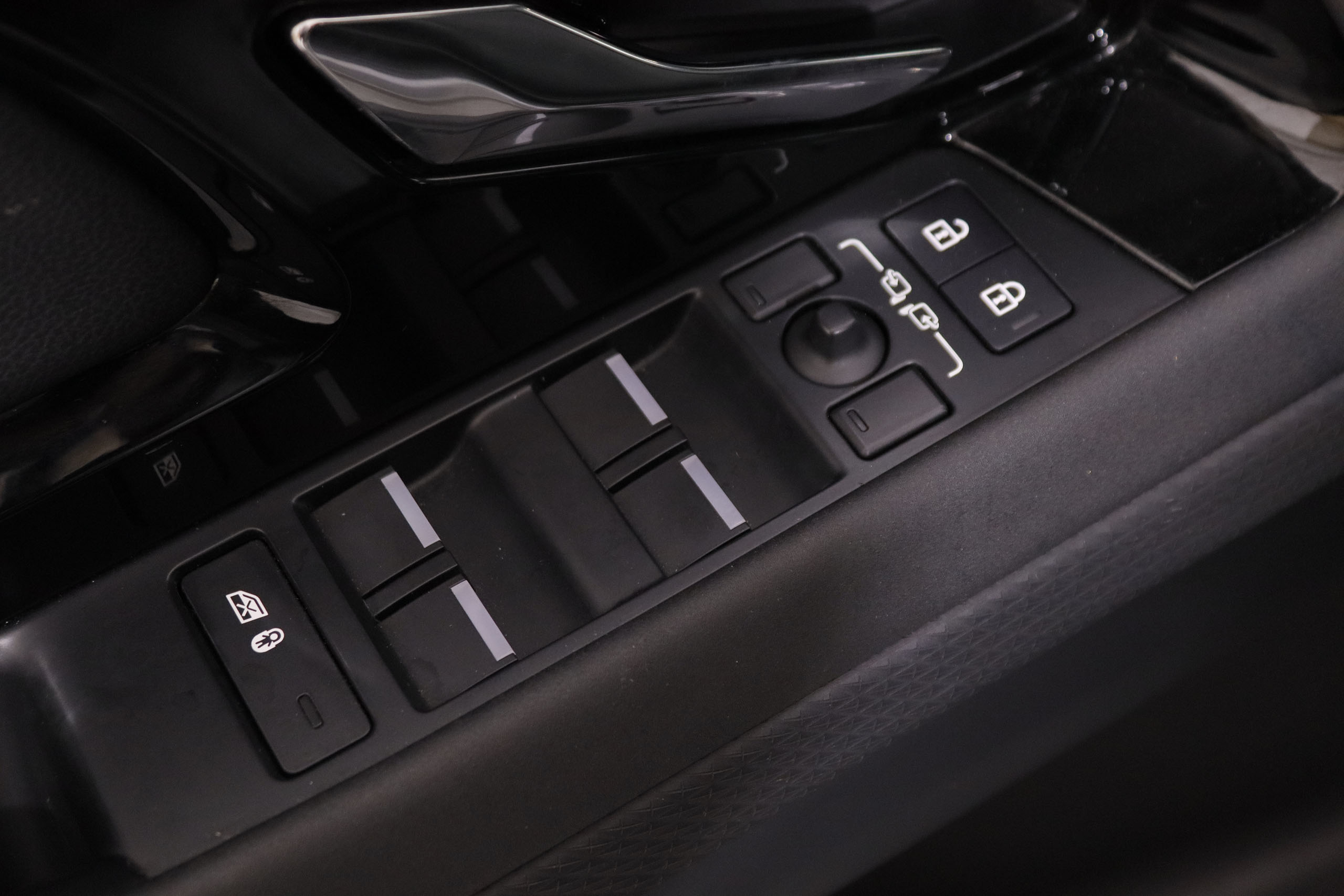 Land Rover Range Rover Evoque 2.0D MHEV R-DYNAMIC 4X4 AUTO 163CV 5P # IVA DEDUCIBLE, OPCIONES POR 2973€, CUERO, TECHO PANORAMICO foto 28