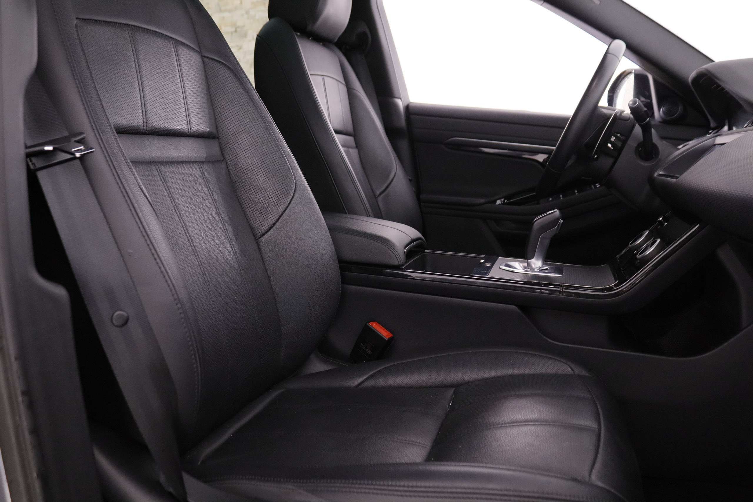 Land Rover Range Rover Evoque 2.0D MHEV R-DYNAMIC 4X4 AUTO 163CV 5P # IVA DEDUCIBLE, OPCIONES POR 2973€, CUERO, TECHO PANORAMICO foto 33