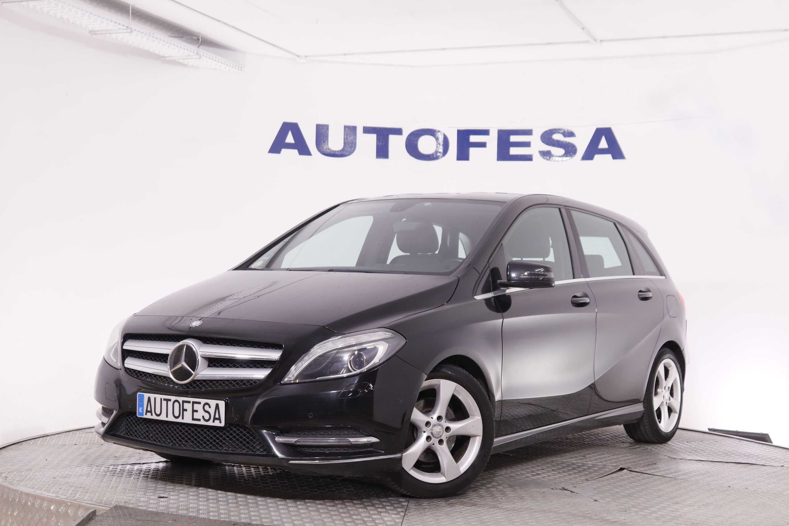 Mercedes-benz B 180 CLASE B B180D 109CV 5P # NAVY, PARKTRONIC foto 1