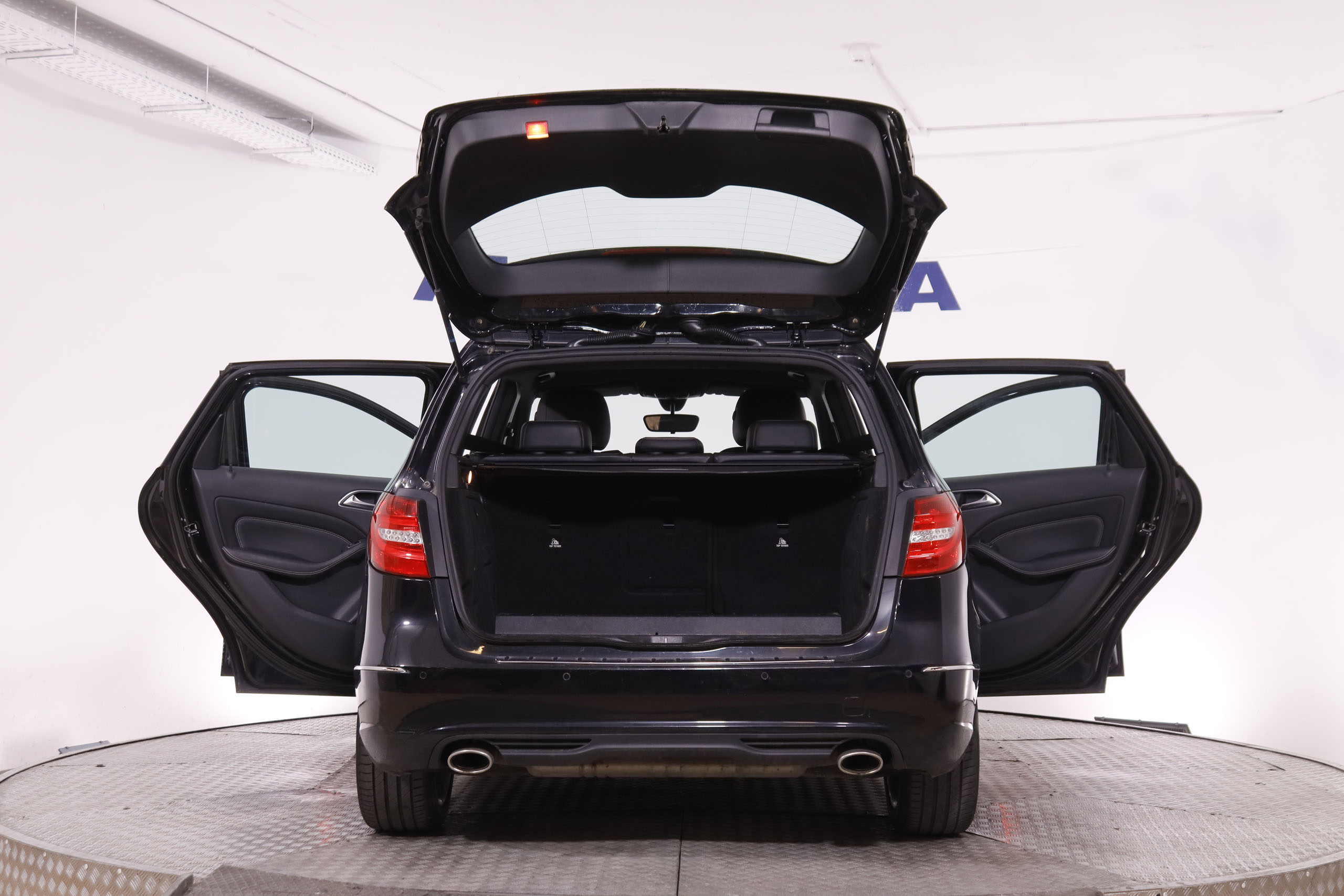 Mercedes-benz B 180 CLASE B B180D 109CV 5P # NAVY, PARKTRONIC foto 10