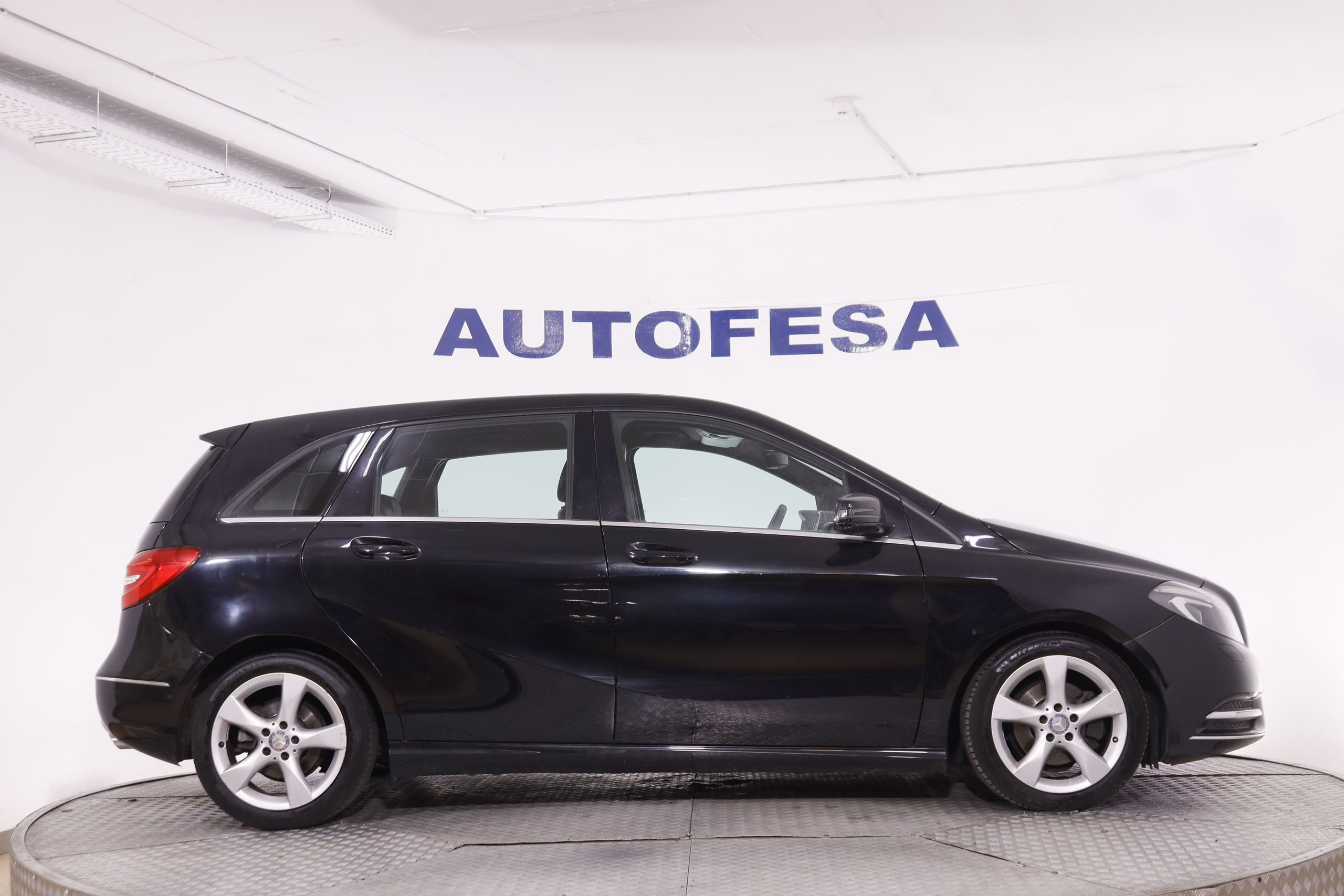 Mercedes-benz B 180 CLASE B B180D 109CV 5P # NAVY, PARKTRONIC foto 13
