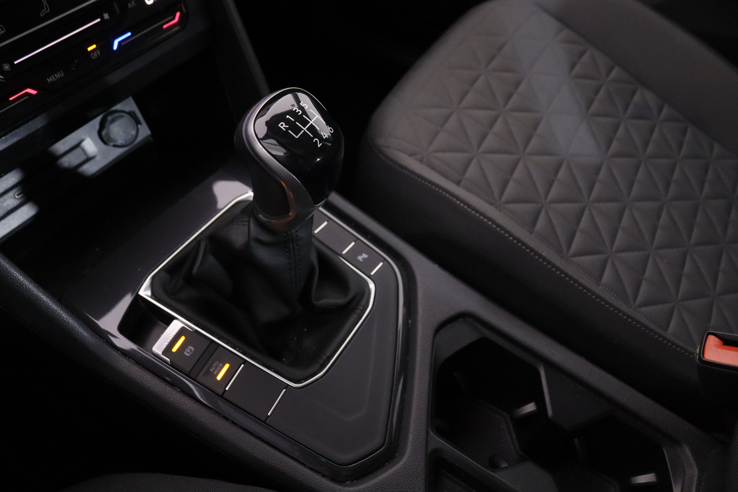 Volkswagen Tiguan 2.0 TDI LIFE 150CV 5P # IVA DEDUCIBLE, NAVY, PARKTRONIC foto 25