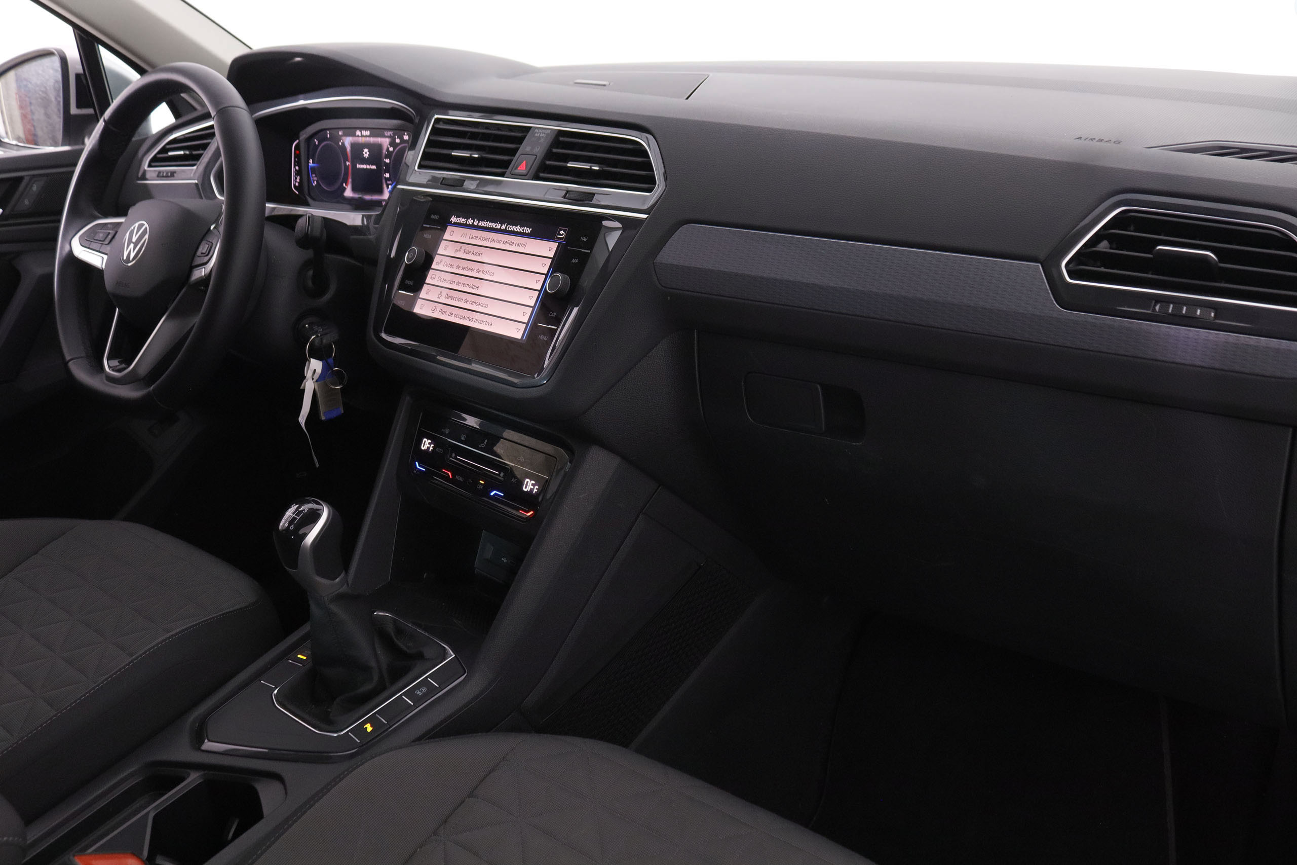 Volkswagen Tiguan 2.0 TDI LIFE 150CV 5P # IVA DEDUCIBLE, NAVY, PARKTRONIC foto 15