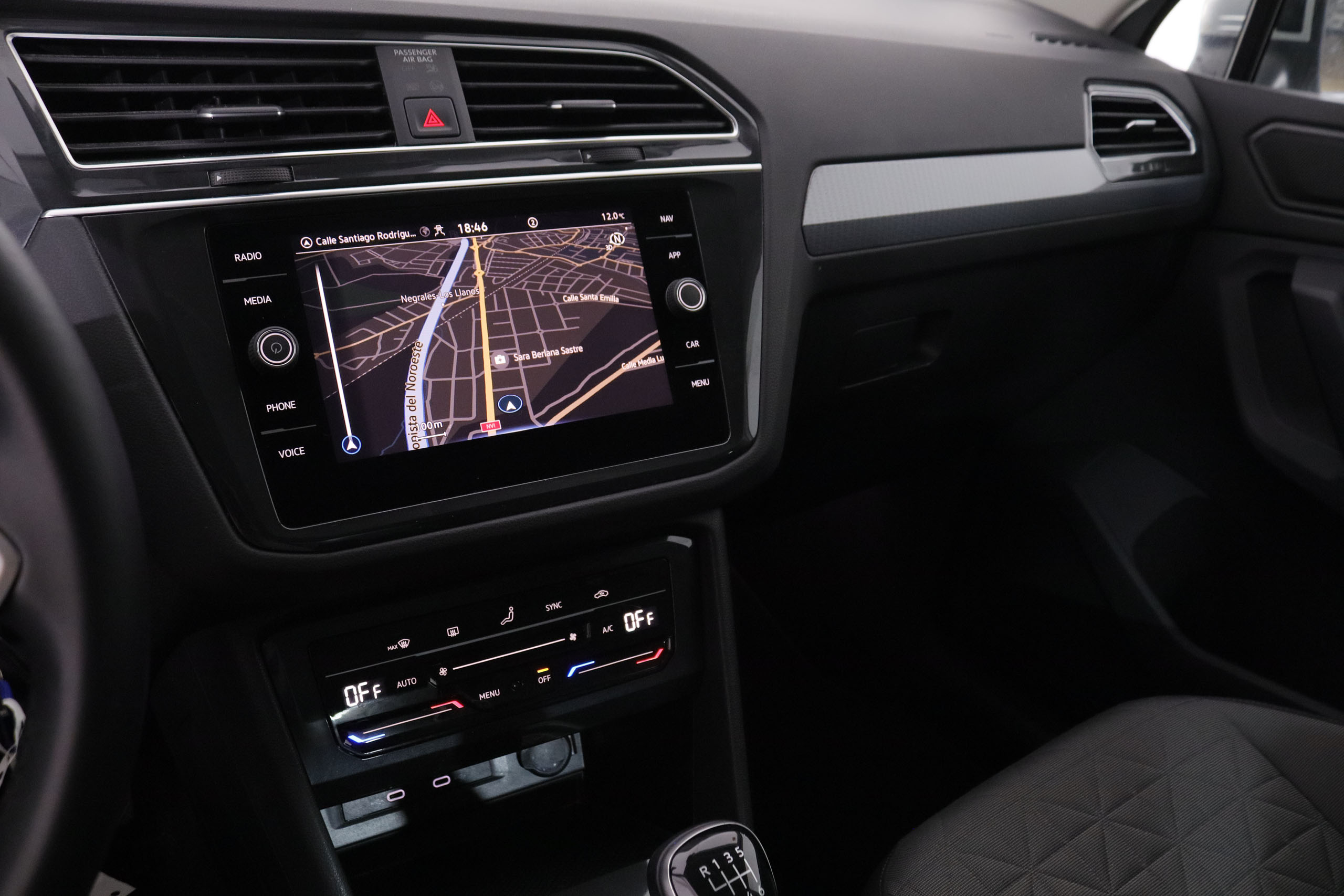 Volkswagen Tiguan 2.0 TDI LIFE 150CV 5P # IVA DEDUCIBLE, NAVY, PARKTRONIC foto 19