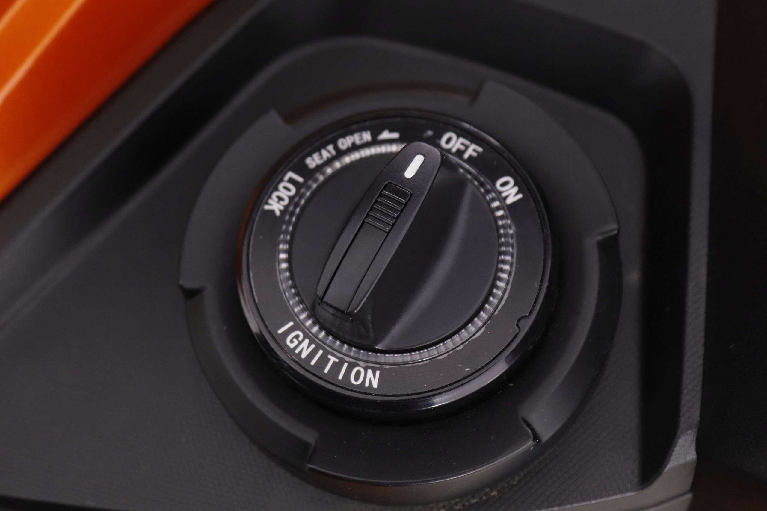 MITT 300 GT MAX 330 GT MAX AUTO 24CV # 3 AÑOS DE GARANTIA, ABS, FAROS LED, BLUETOOTH foto 14