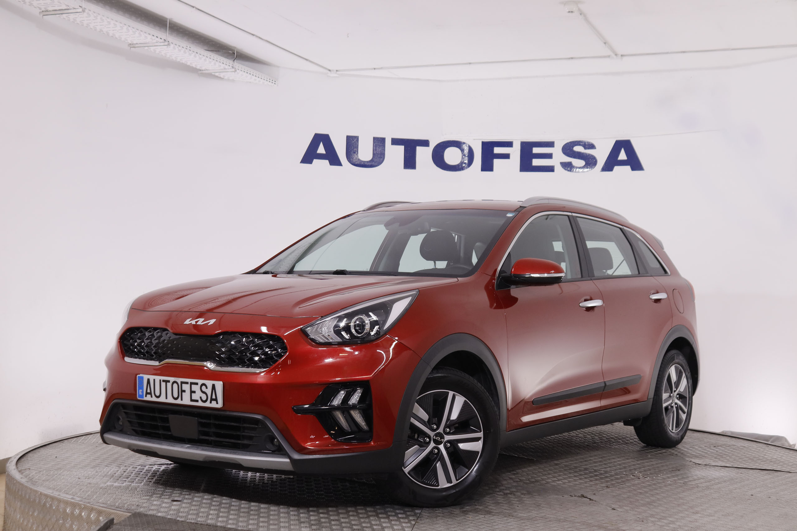 Kia Niro 1.6 HEV GDI DRIVE AUTO 141CV 5P # IVA DEDUCIBLE, NAVY, PARKTRONIC foto 1