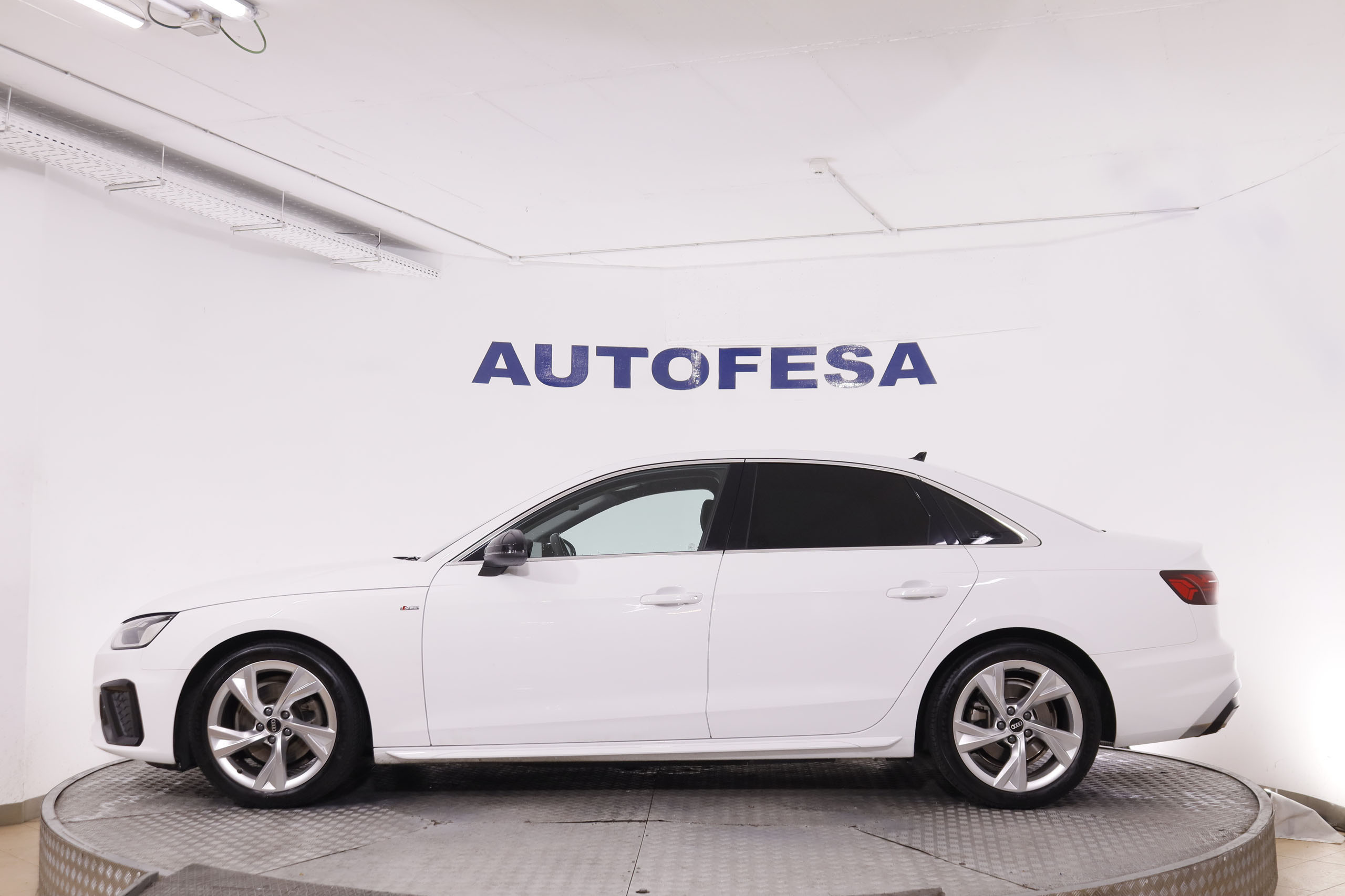 Audi A4 2.0 35 TDI S LINE AUTO 163CV MHEV 4P #GARANTIA HASTA 12/2026 NAVY, PARKTRONIC foto 9