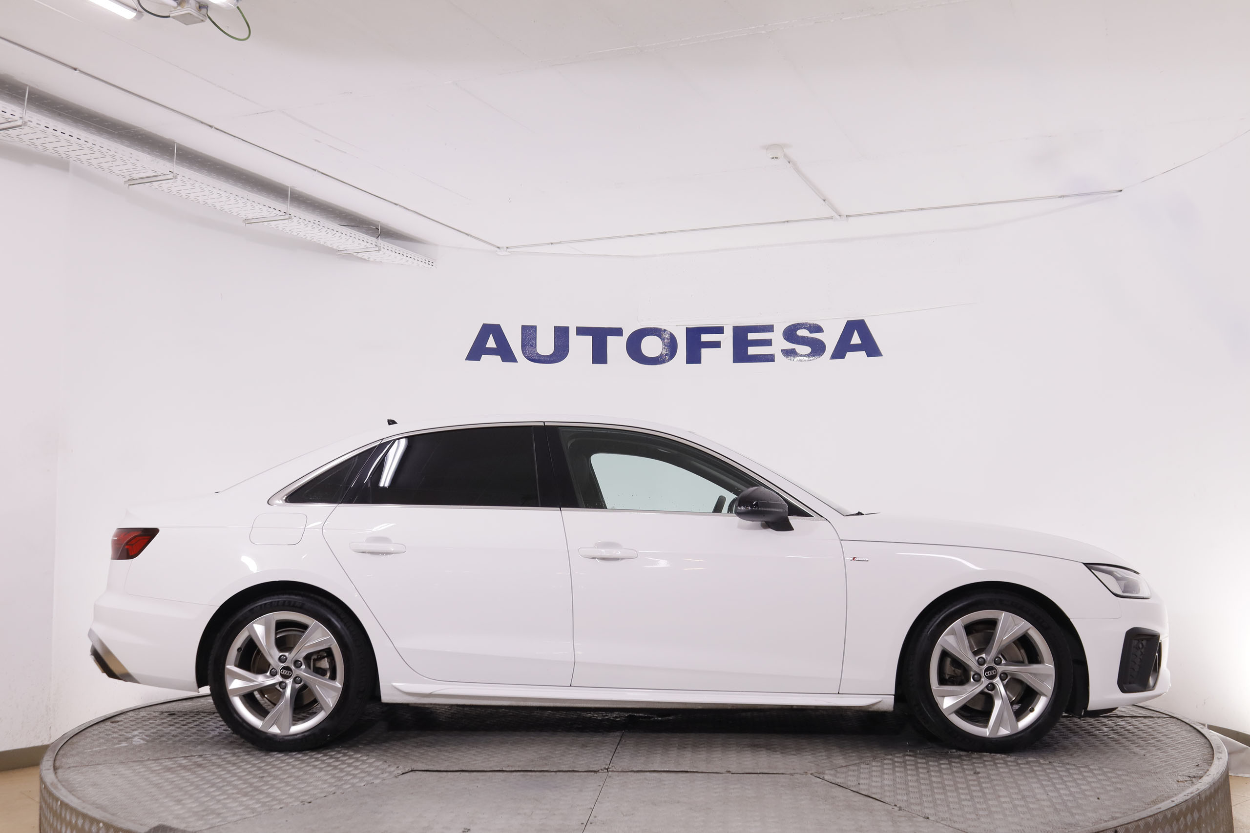 Audi A4 2.0 35 TDI S LINE AUTO 163CV MHEV 4P #GARANTIA HASTA 12/2026 NAVY, PARKTRONIC foto 13
