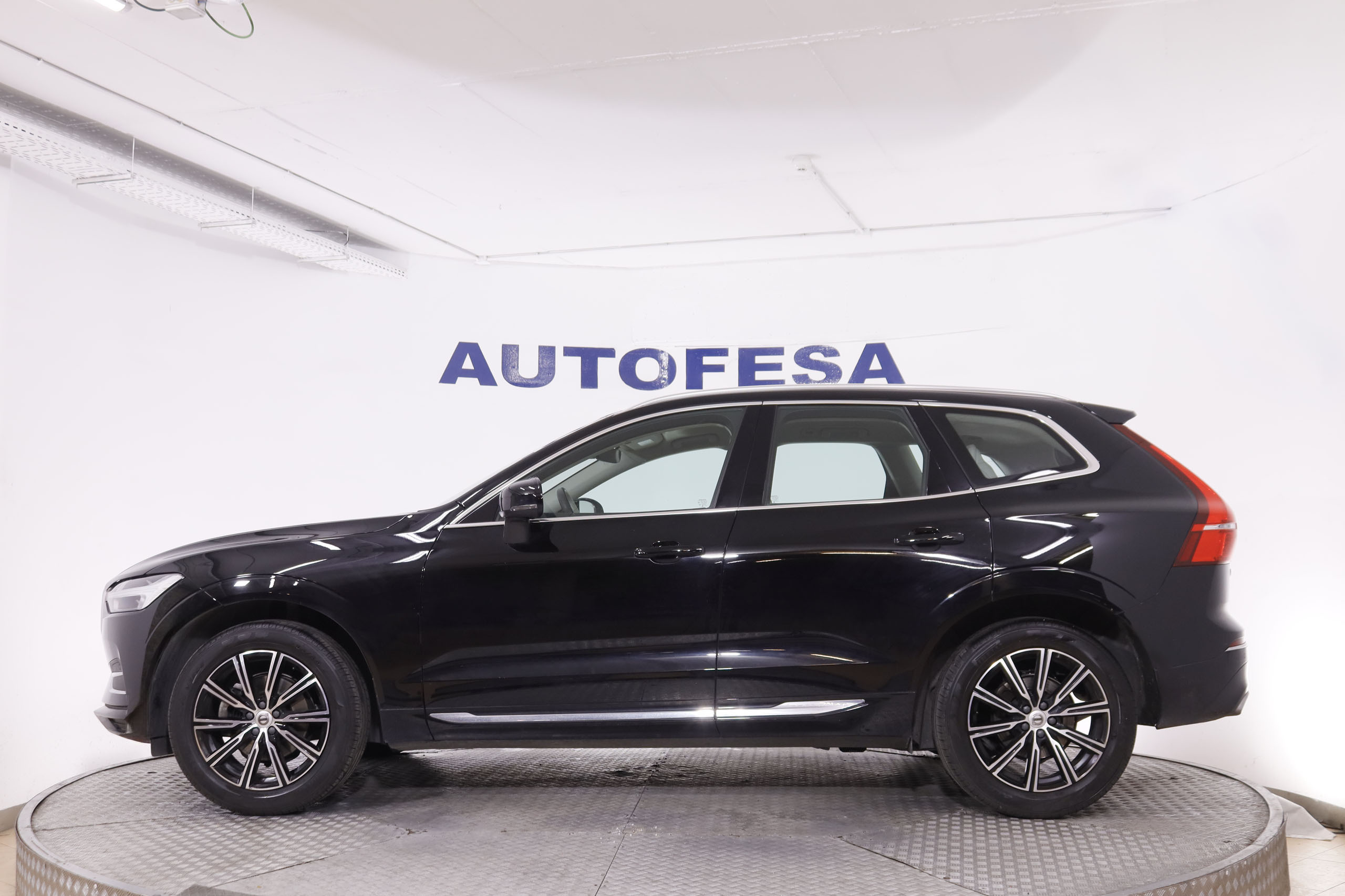 Volvo Xc 60 2.0 D4 INCRIPTION AUTO 190CV 5P # CUERO, NAVY, PARKTRONIC foto 9