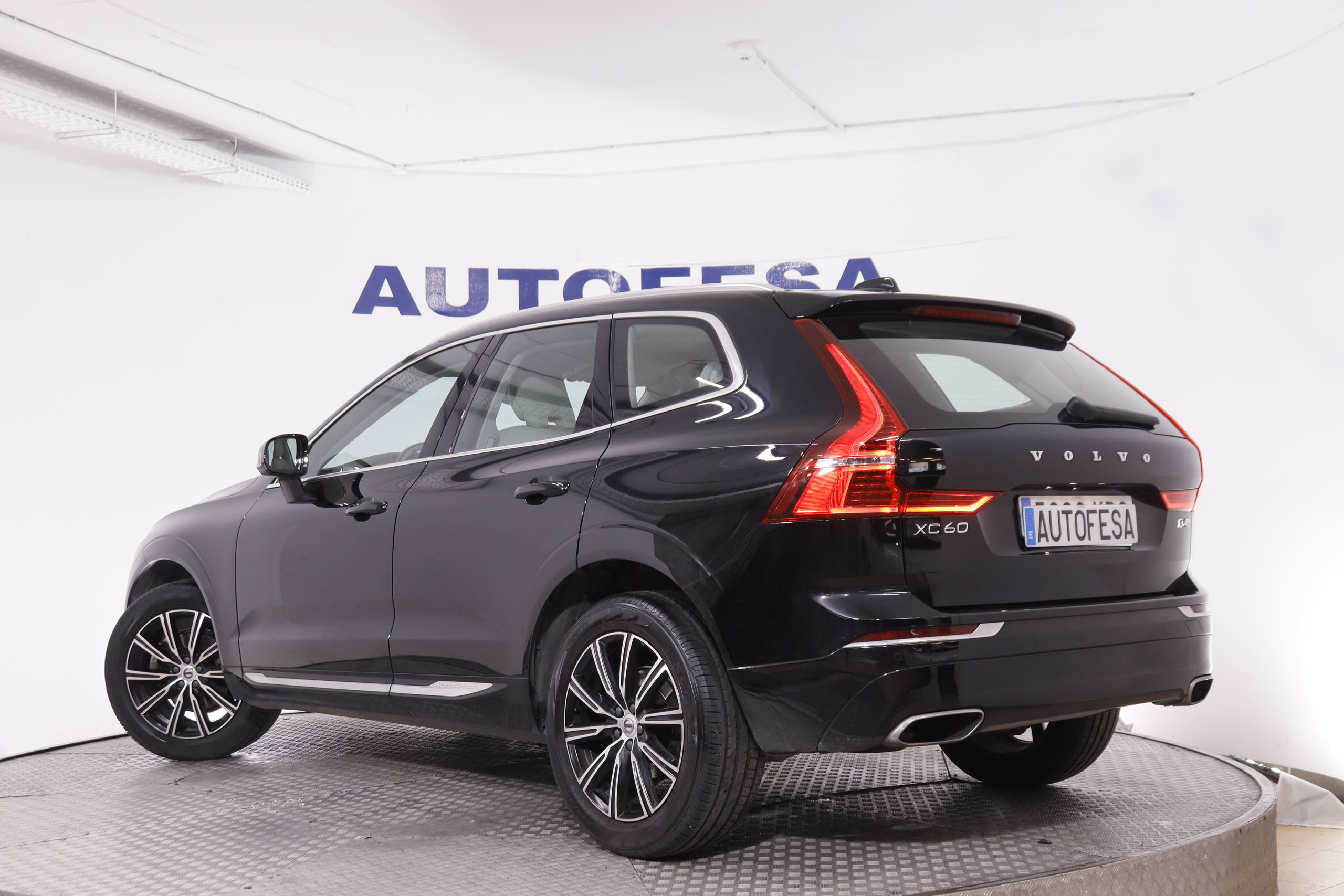 Volvo Xc 60 2.0 D4 INCRIPTION AUTO 190CV 5P # CUERO, NAVY, PARKTRONIC foto 7