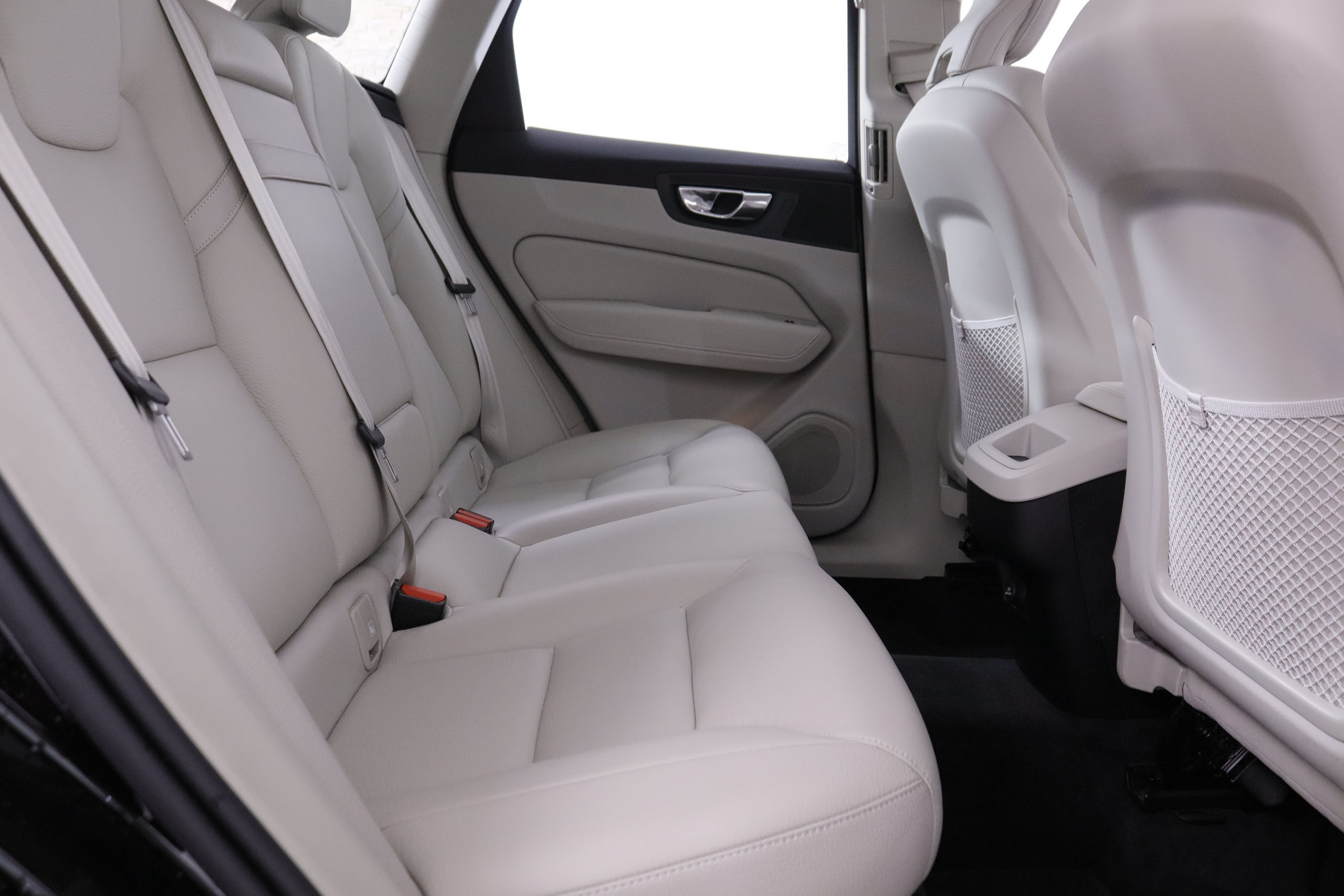 Volvo Xc 60 2.0 D4 INCRIPTION AUTO 190CV 5P # CUERO, NAVY, PARKTRONIC foto 33