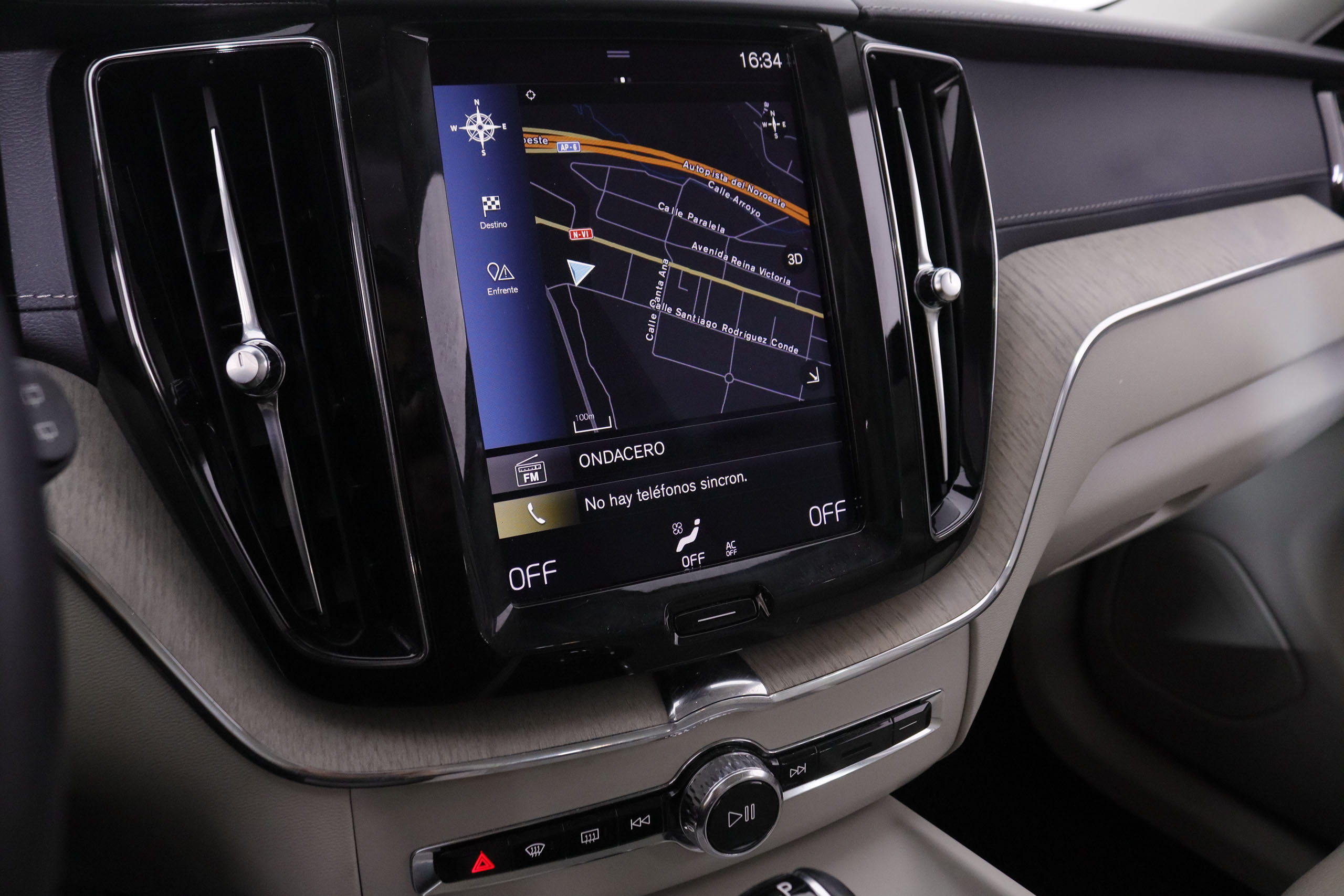 Volvo Xc 60 2.0 D4 INCRIPTION AUTO 190CV 5P # CUERO, NAVY, PARKTRONIC foto 19