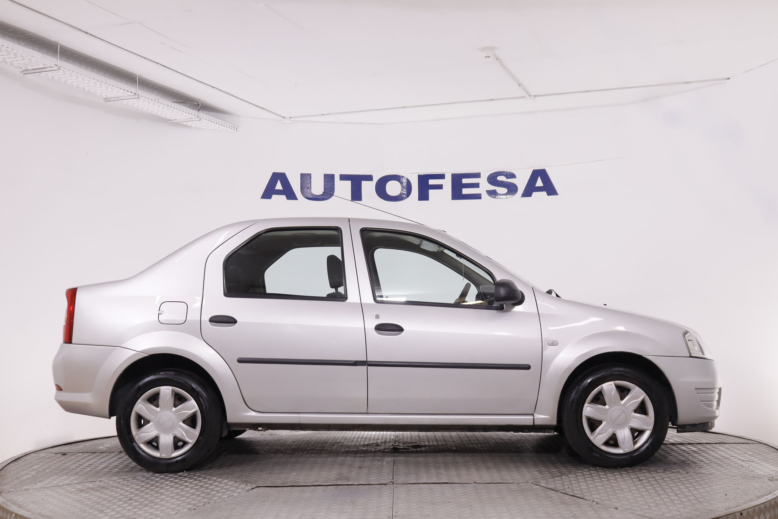 Dacia Logan 1.2 16V 75CV AMBIANCE 4P foto 9