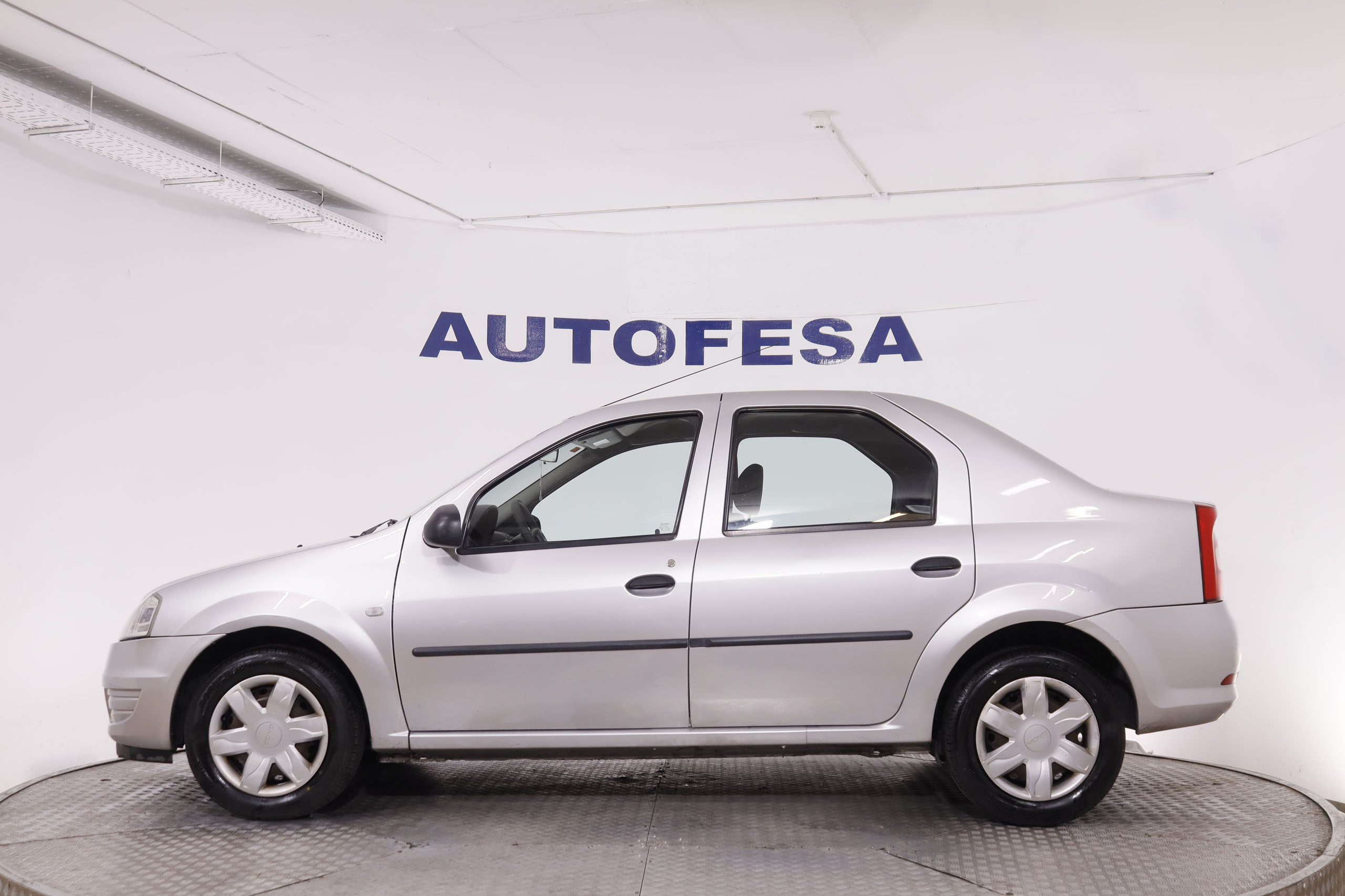 Dacia Logan 1.2 16V 75CV AMBIANCE 4P foto 13