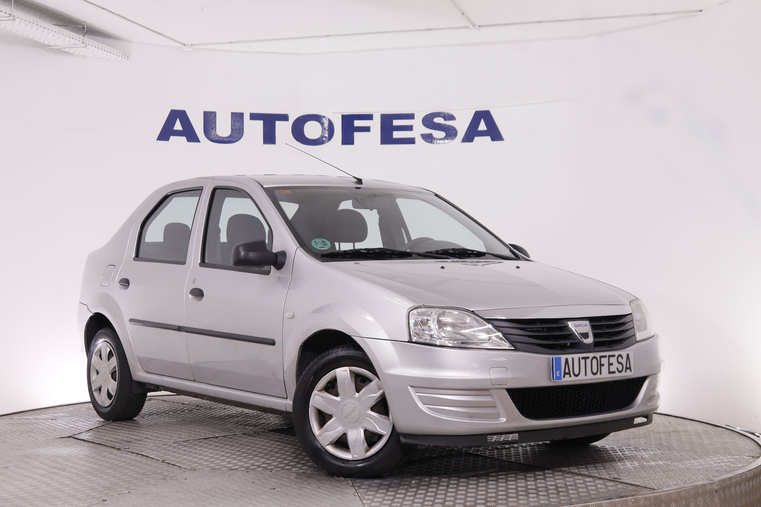 Dacia Logan 1.2 16V 75CV AMBIANCE 4P foto 3