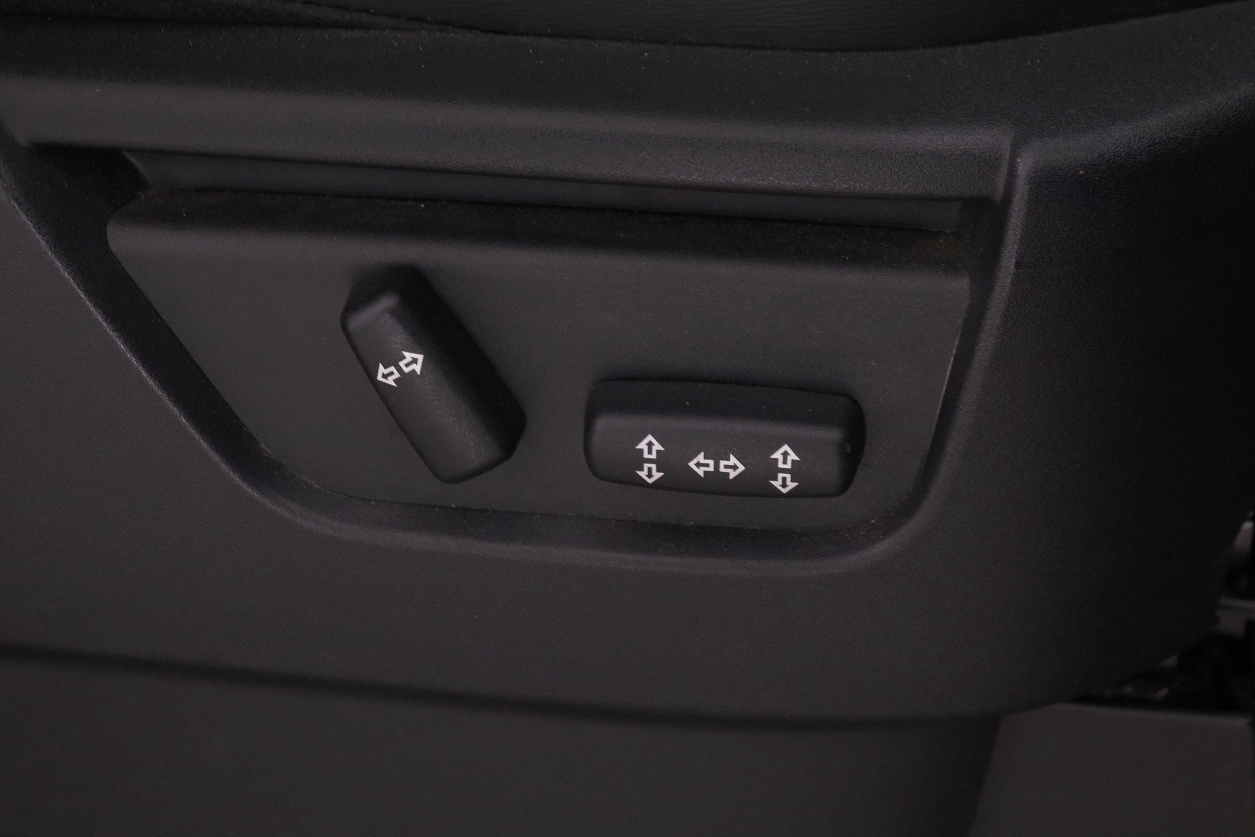 Land Rover Range Rover Sport 3.6 TDV8 HSE AUTO 272CV 5P # CUERO, TECHO ELECTRICO, NAVY, PARKTRONIC foto 25