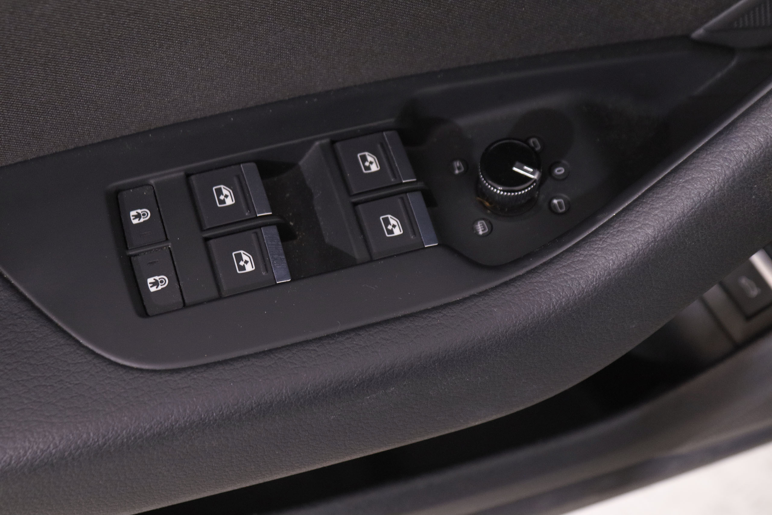 Audi A6 AVANT 2.0 SPORT STRONIC 40TDI AUTO 204CV 5P # IVA DEDUCIBLE, TECHO ELEC PANORAMICO DOBLE, NAVY foto 31