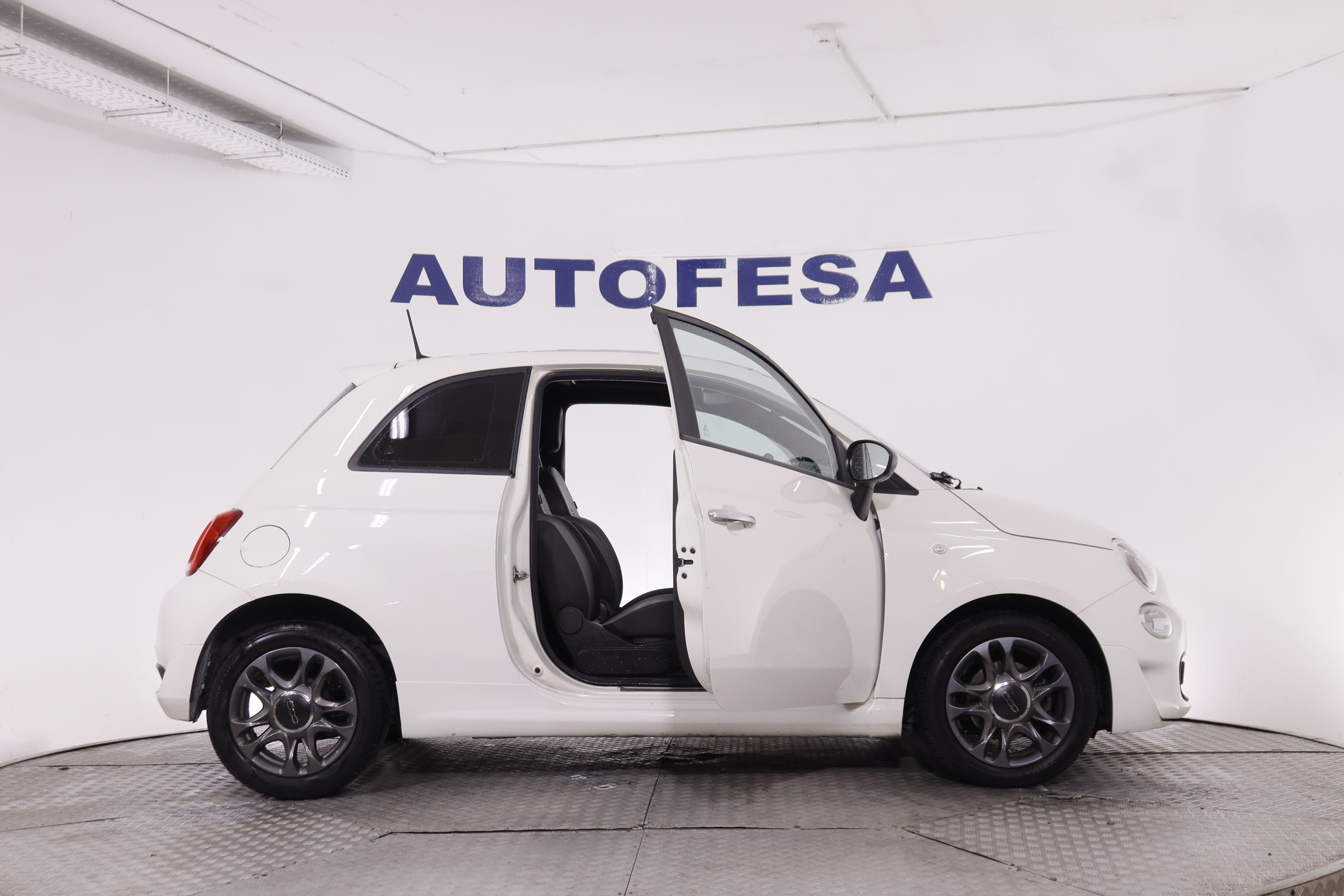 Fiat 500 1.0 MHEV SPORT CONNECT 70CV 3P # TECHO PANORAMICO, PARKTRONIC foto 10