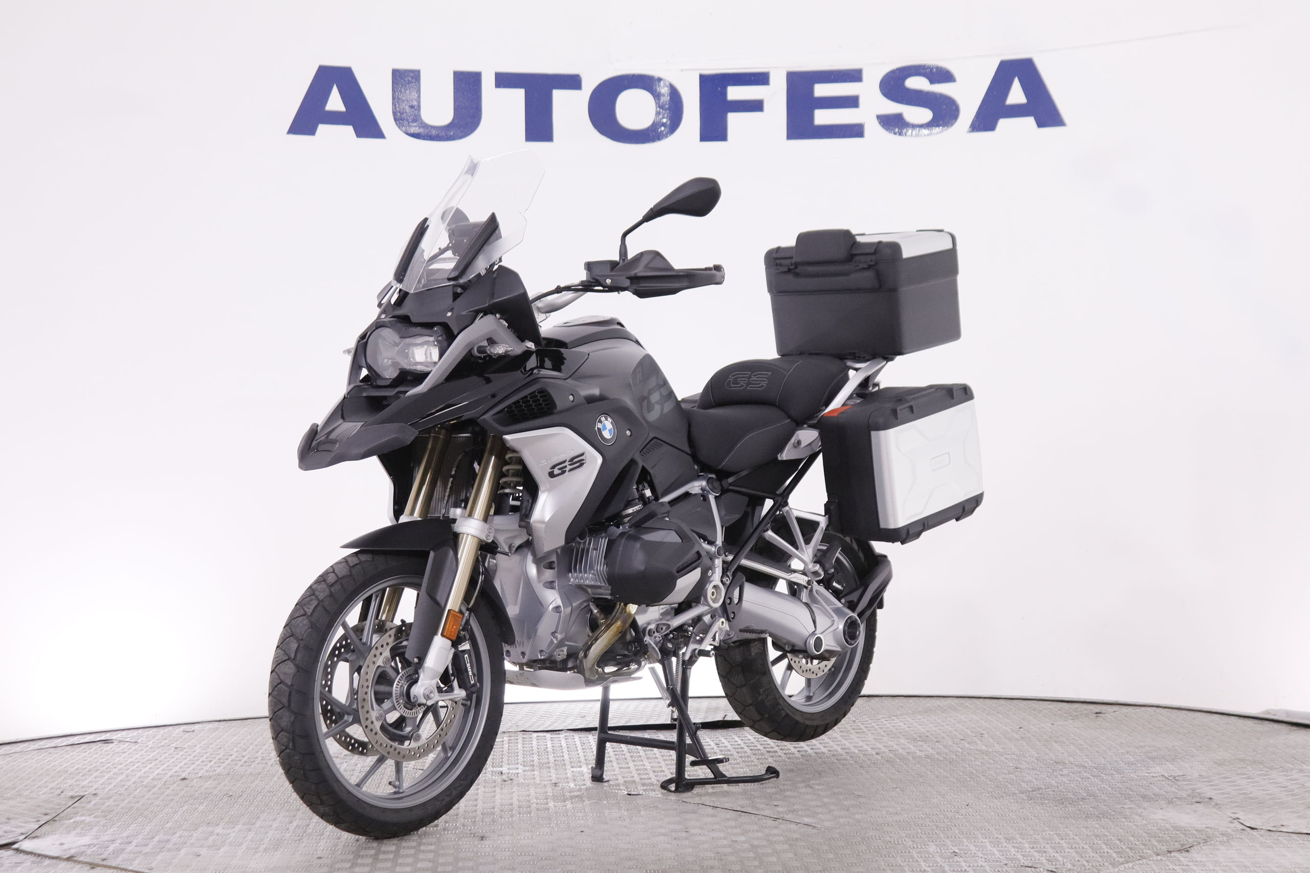 BMW R1250 GS R1250 GS 136CV ABS, FAROS LED, KIT MALETAS foto 1