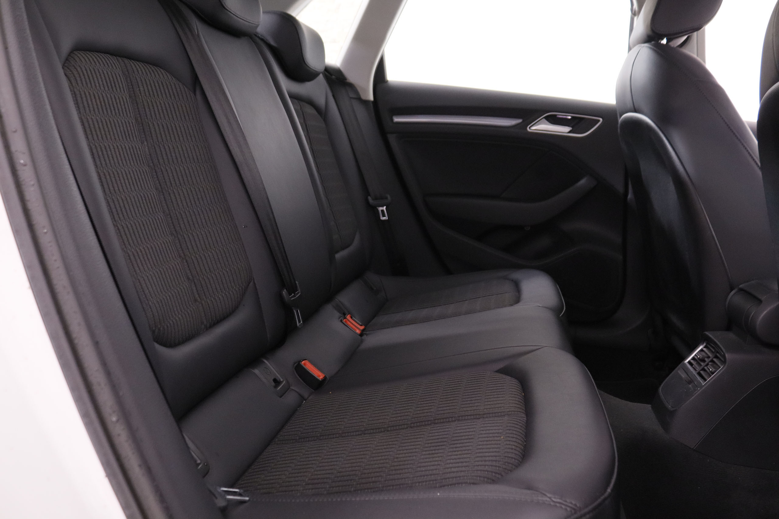 Audi A3 1.4 TFSI SPORTBACK AMBIENTE 125CV 5P # NAVY, PARKTRONIC foto 26