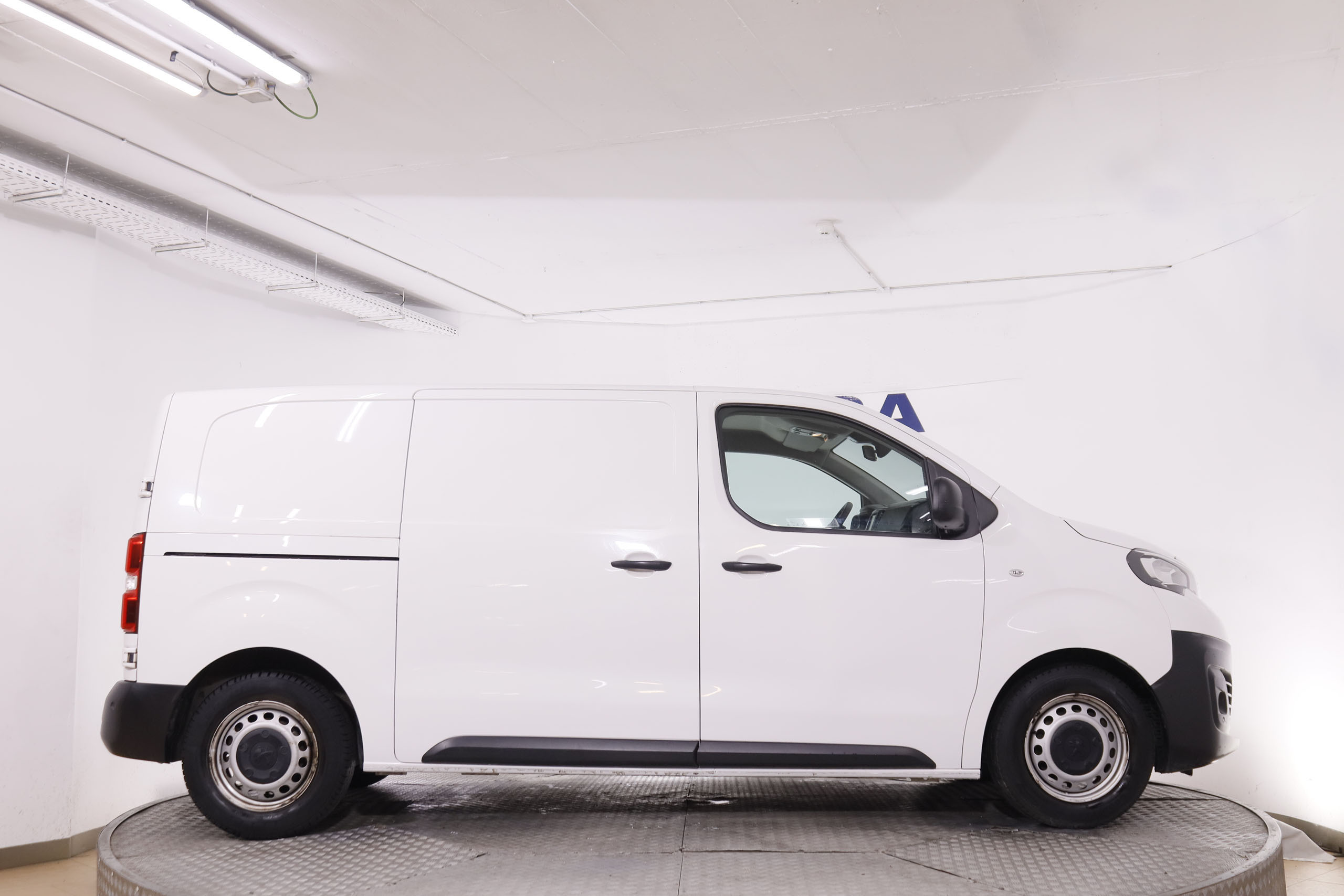 Peugeot Expert 1.5 BLUE HDI STANDART PREMIUM 120CV 3P # VENTA SOLO PROFESIONALES, NAVY, PARKTRONIC foto 13