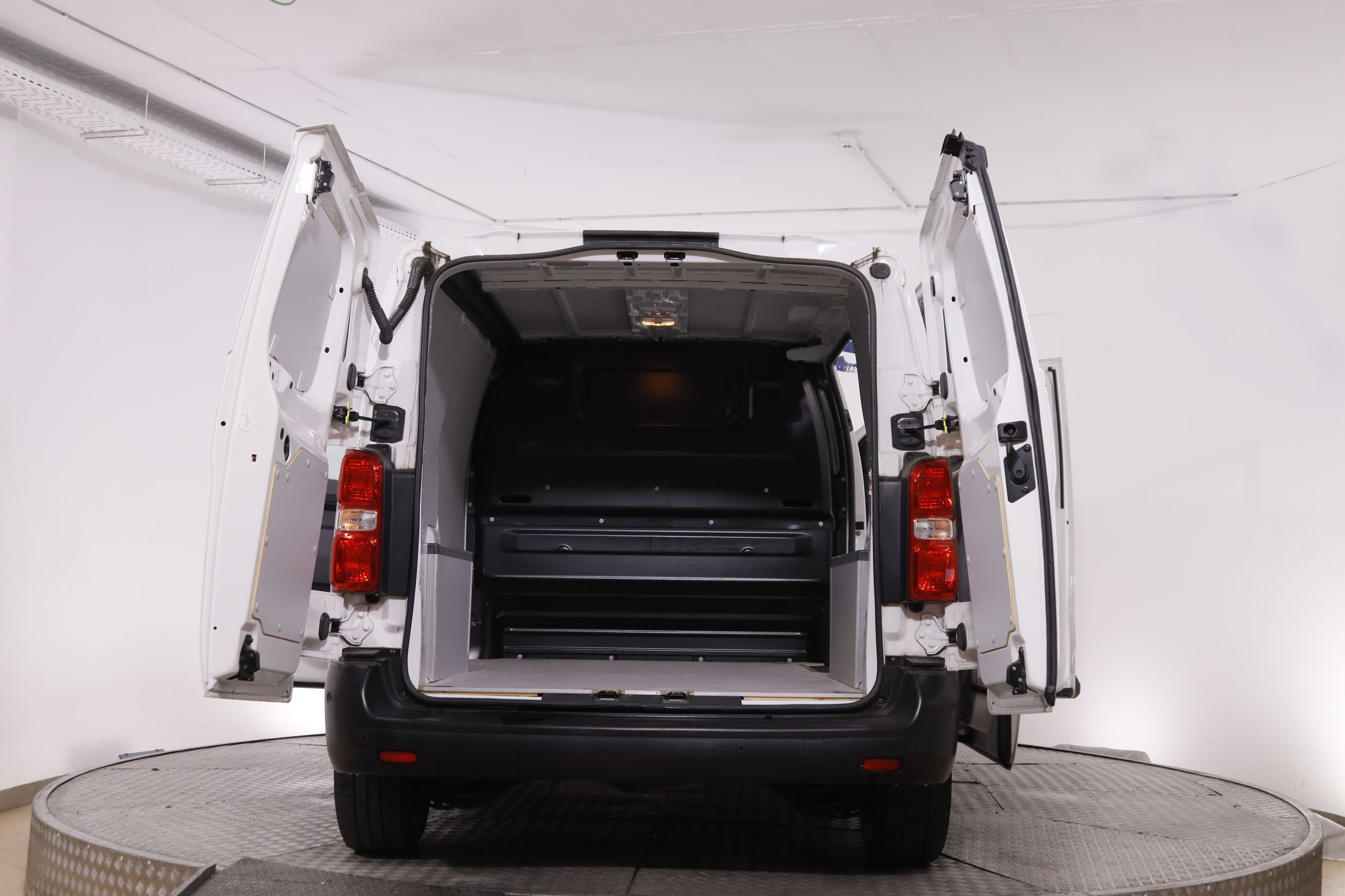 Peugeot Expert 1.5 BLUE HDI STANDART PREMIUM 120CV 3P # VENTA SOLO PROFESIONALES, NAVY, PARKTRONIC foto 10