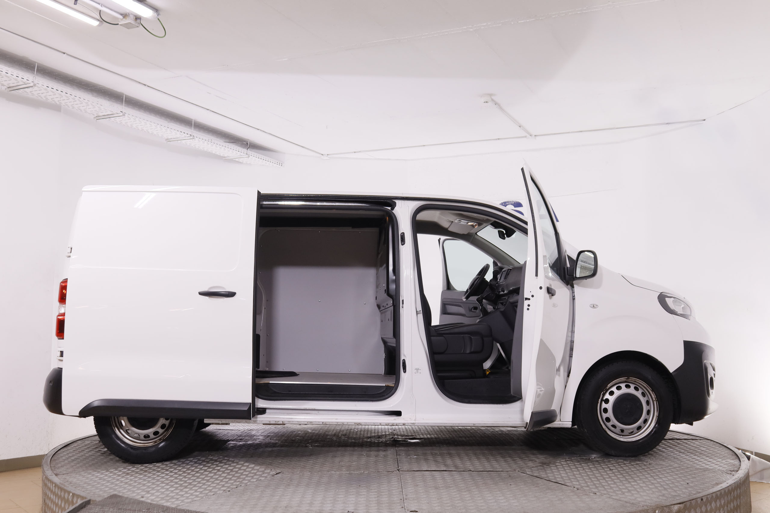 Peugeot Expert 1.5 BLUE HDI STANDART PREMIUM 120CV 3P # VENTA SOLO PROFESIONALES, NAVY, PARKTRONIC foto 11