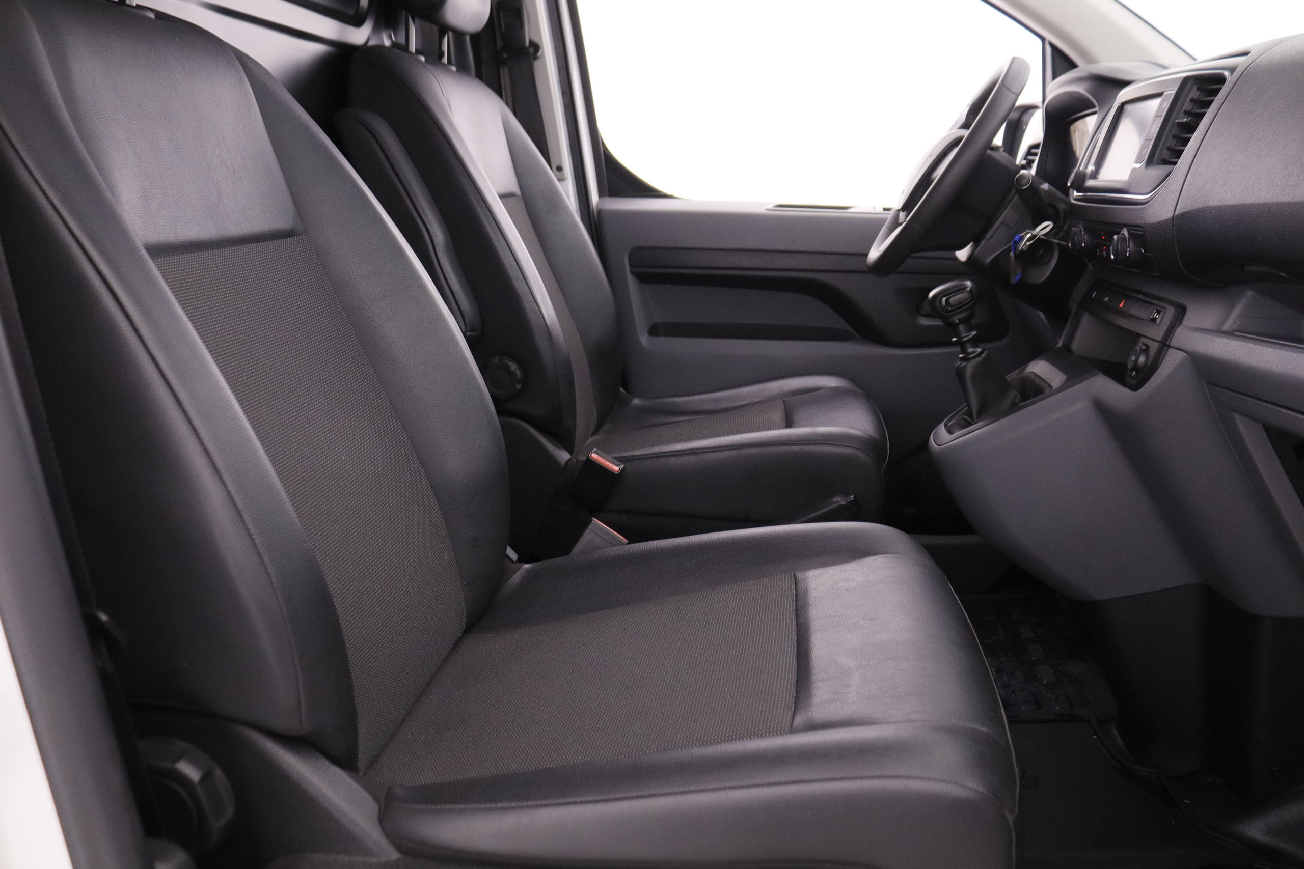 Peugeot Expert 1.5 BLUE HDI STANDART PREMIUM 120CV 3P # VENTA SOLO PROFESIONALES, NAVY, PARKTRONIC foto 24