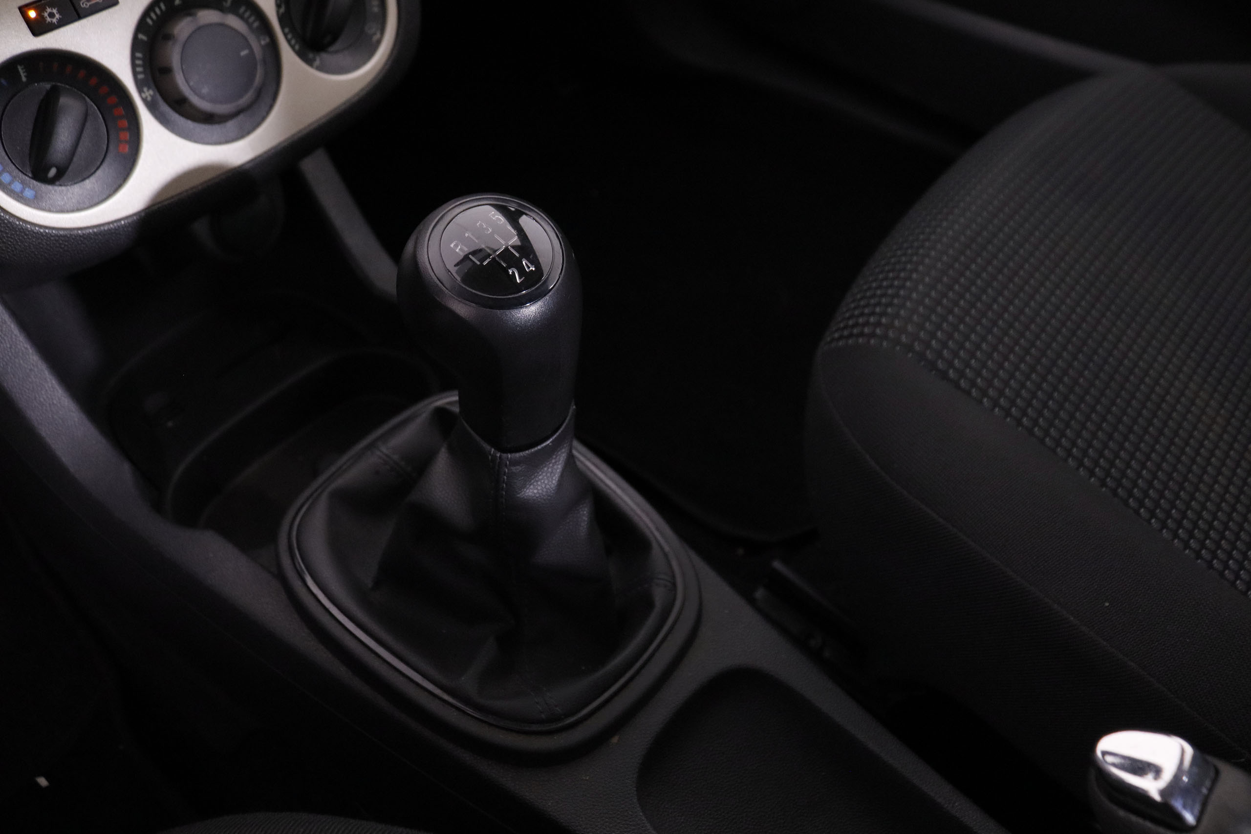 Opel Corsa 1.2 TWINPORT 85CV 3P foto 19