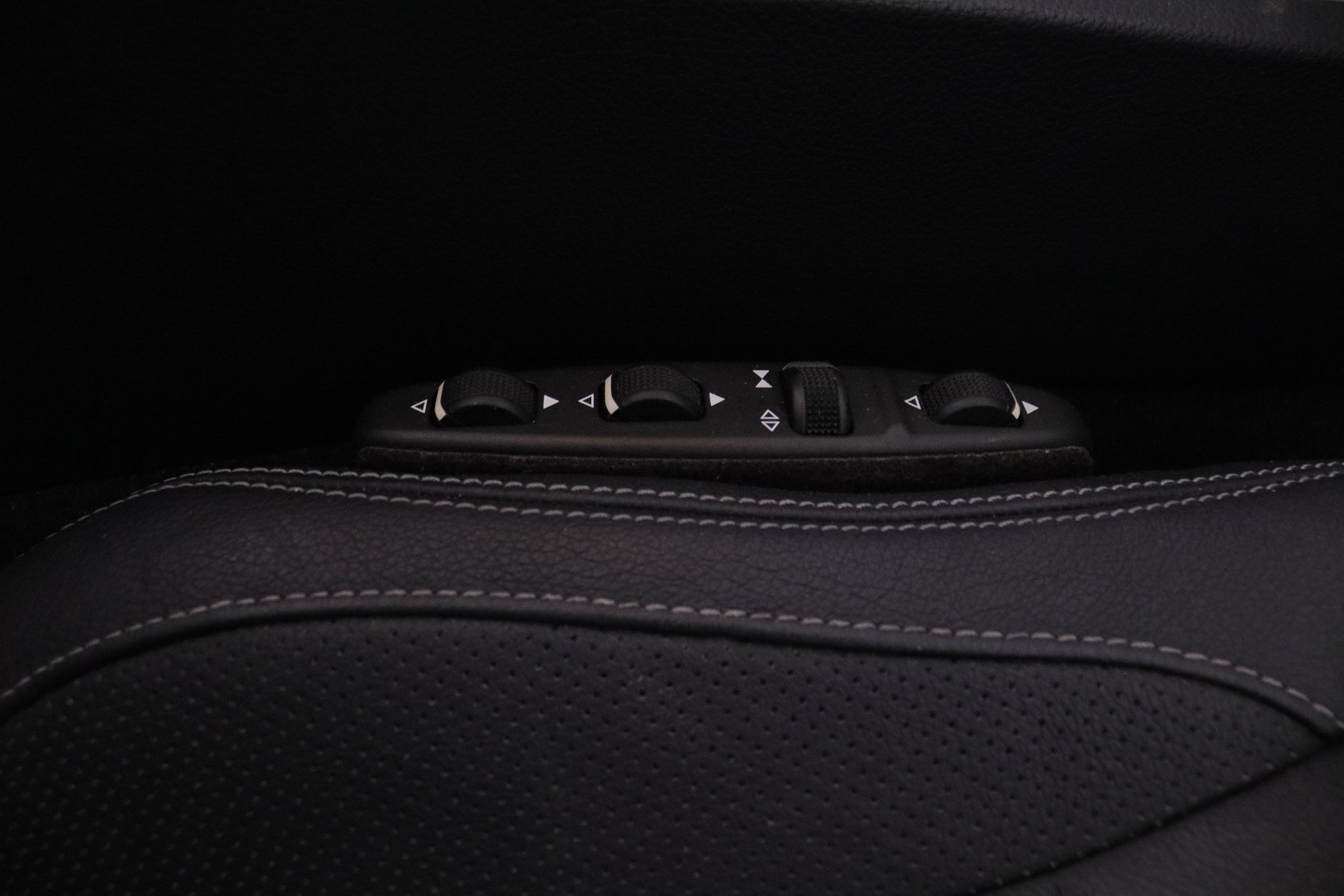 Mercedes-benz E 220 CLASE E E220 CDI AMG LINE CABRIO AUTO 170CV 2P # CUERO, PAQUETE TERMICO foto 27