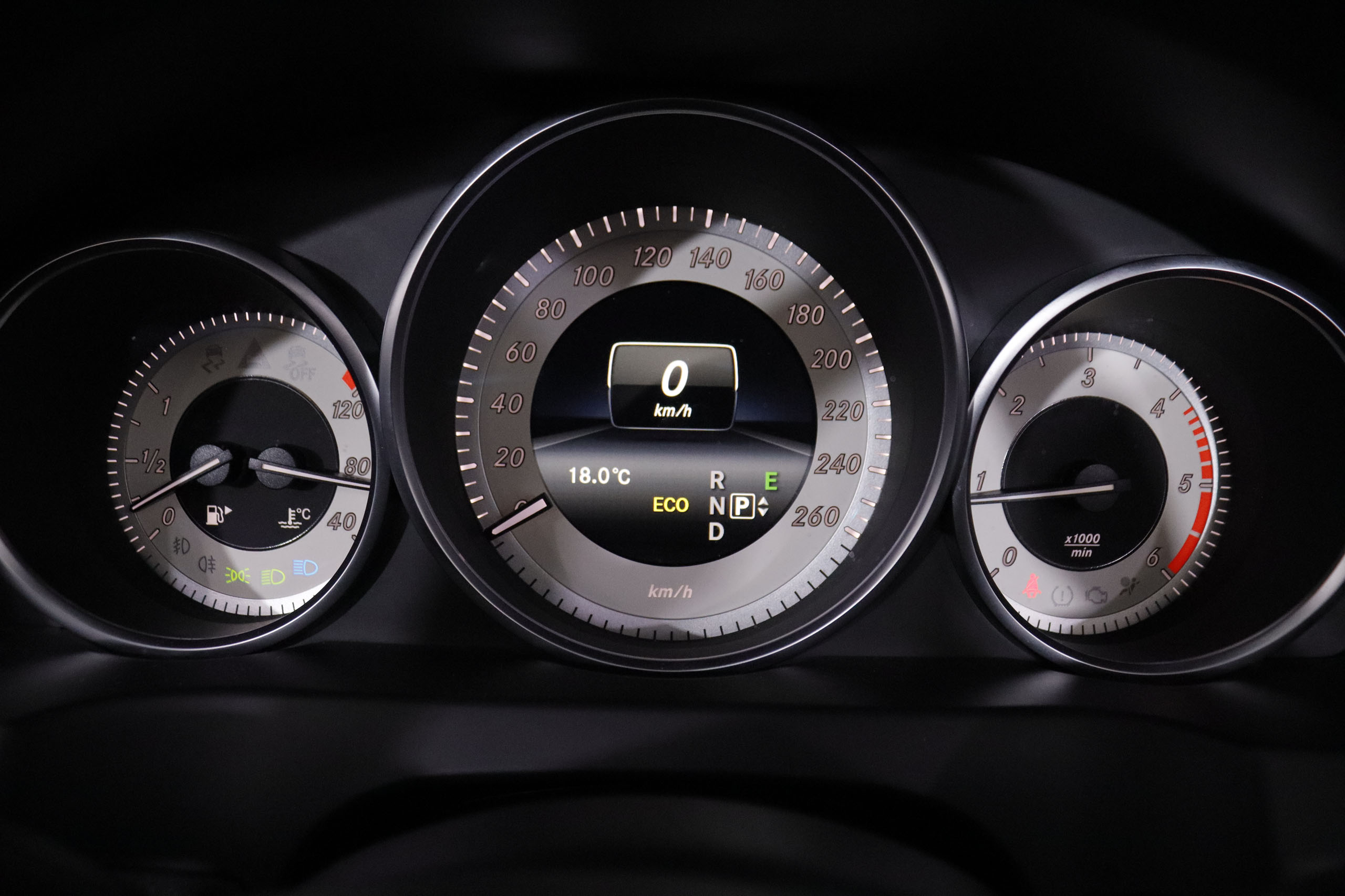 Mercedes-benz E 220 CLASE E E220 CDI AMG LINE CABRIO AUTO 170CV 2P # CUERO, PAQUETE TERMICO foto 19