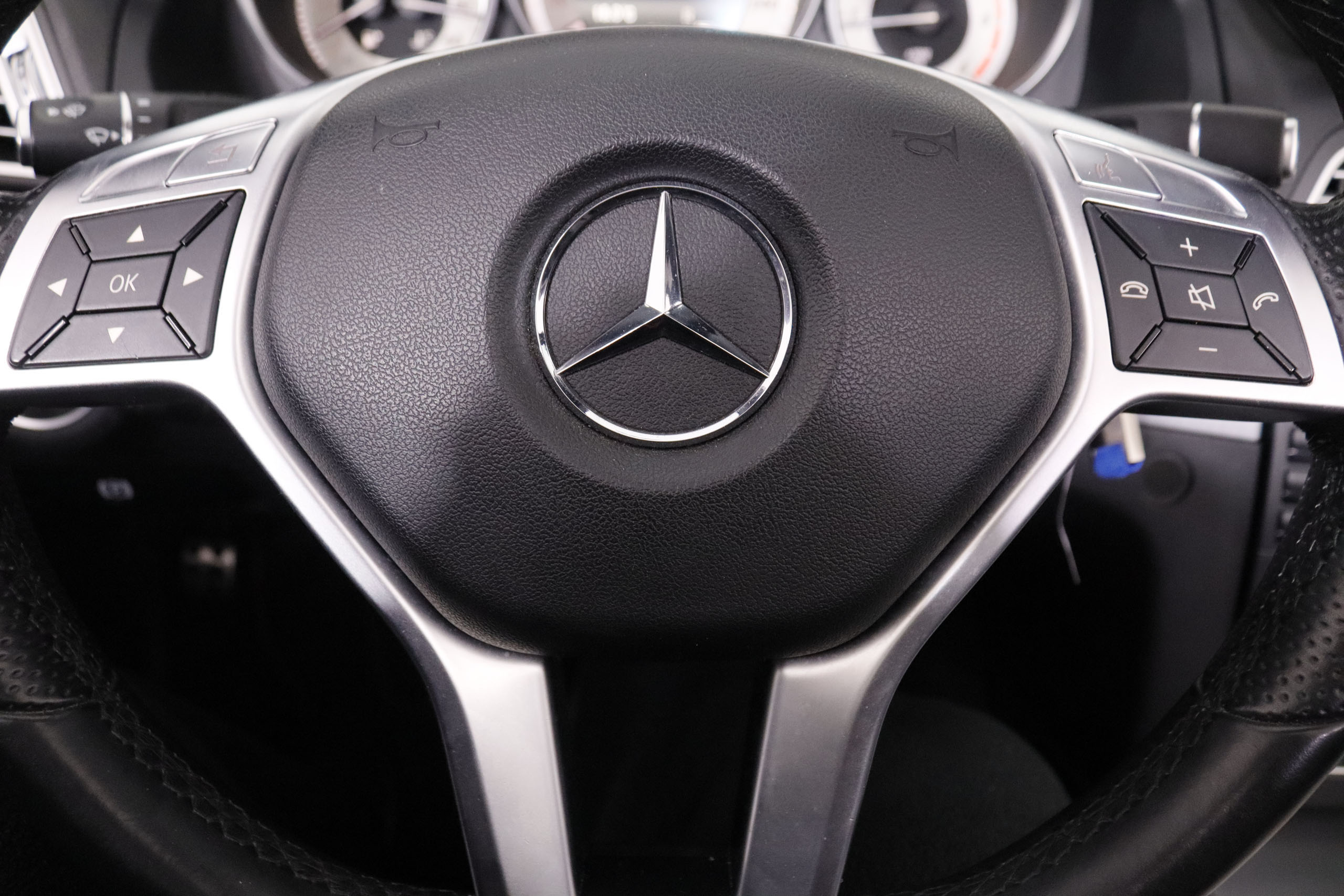 Mercedes-benz E 220 CLASE E E220 CDI AMG LINE CABRIO AUTO 170CV 2P # CUERO, PAQUETE TERMICO foto 18